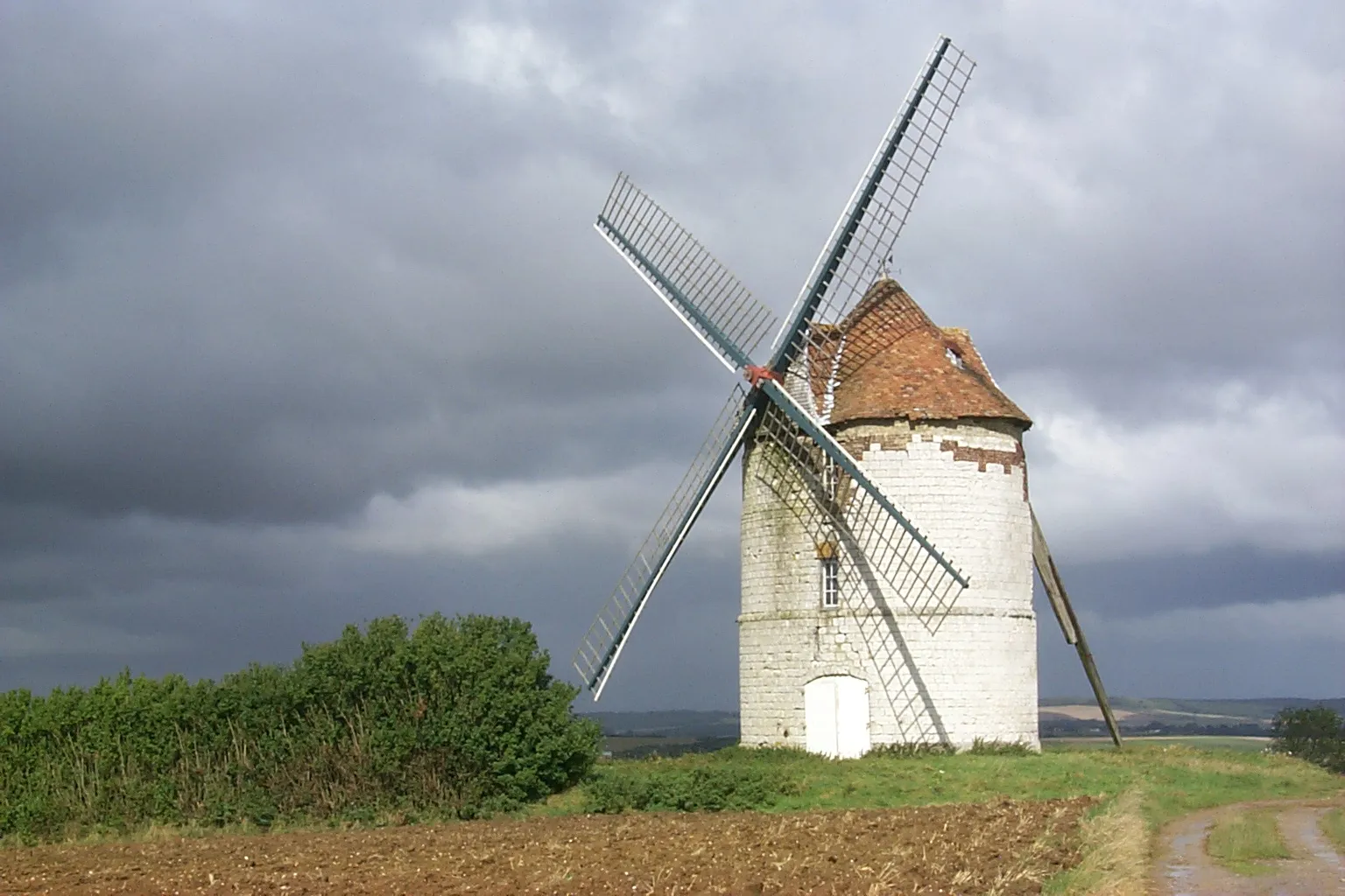 Photo showing: Moulin à vent de Nortbécourt dit moulin Lebriez (commune de Mentque-Nortbécourt FR-62)
Photo prise en Septembre 2005 par S. Leicht