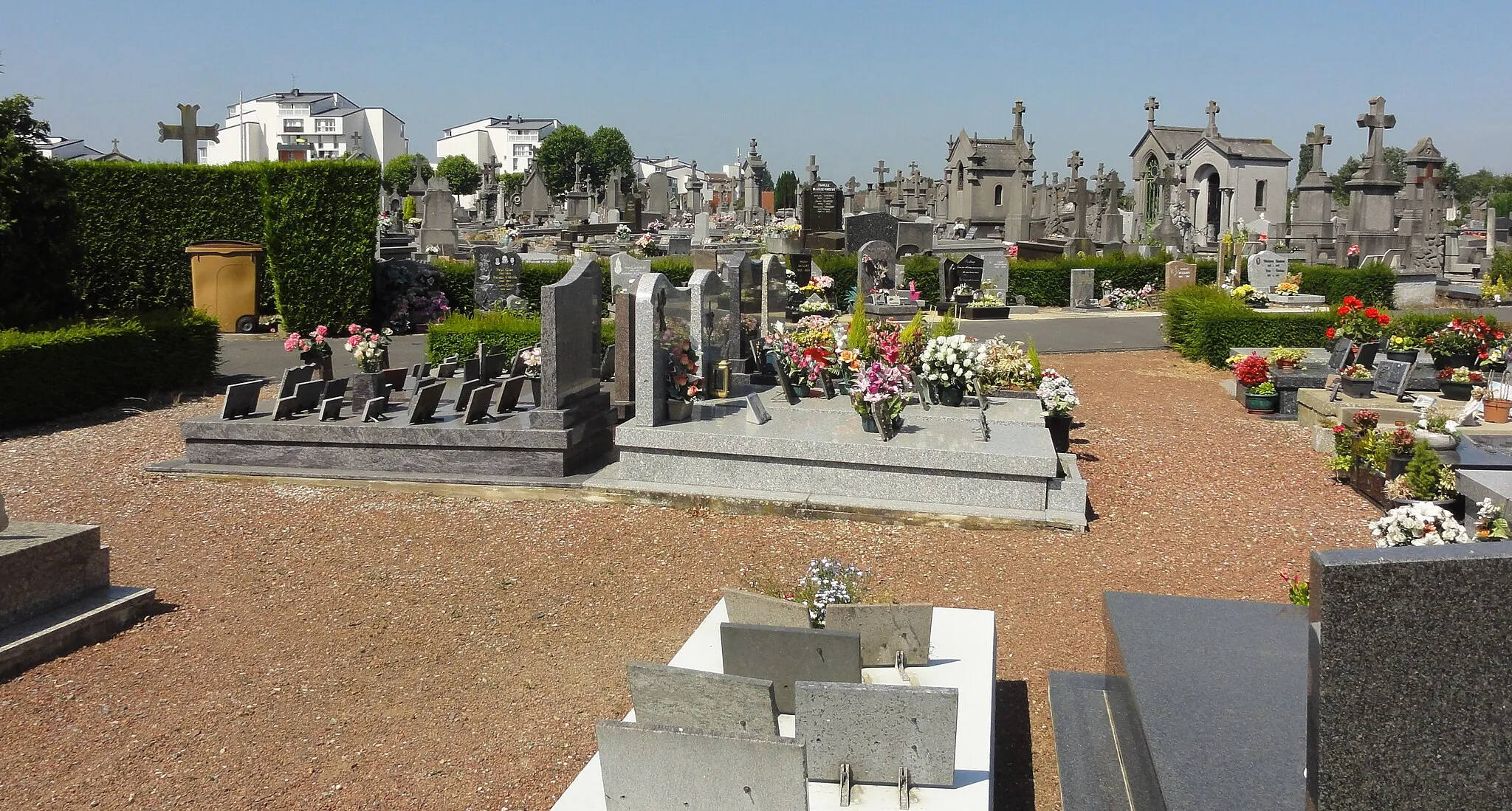 Photo showing: Depicted place: Cimetière central de Saint-Amand-les-Eaux