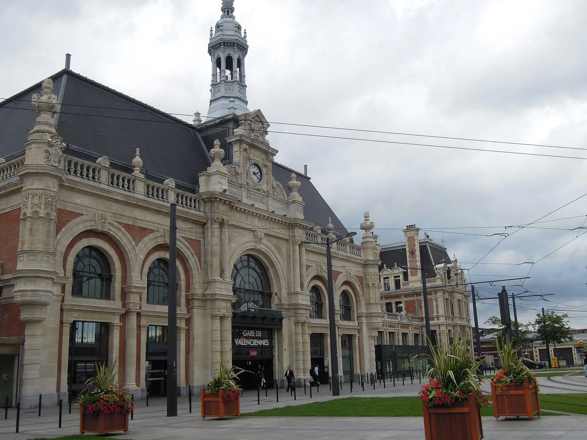 Photo showing: Valenciennes train station
