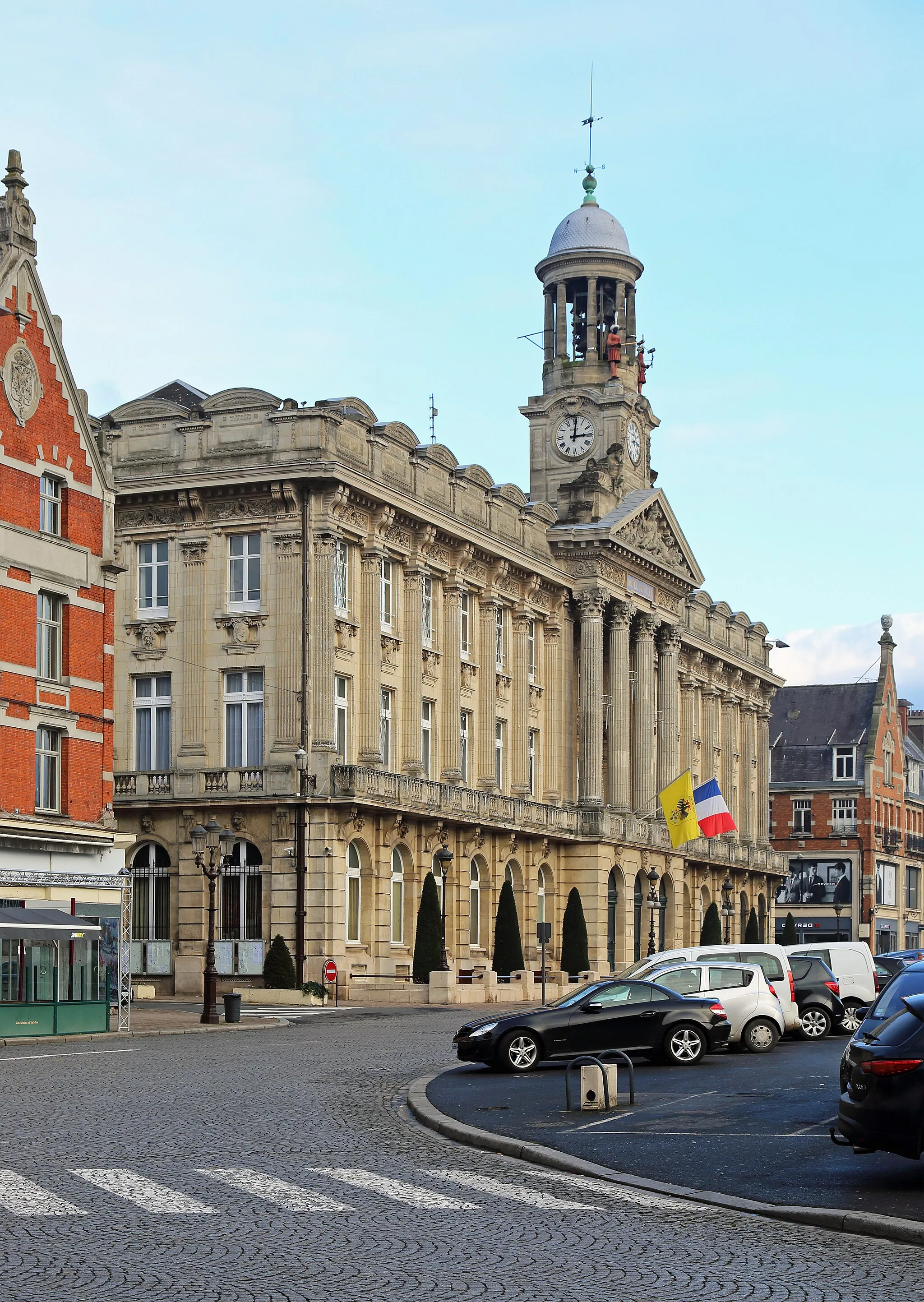 Photo showing: Cambrai (Nord department, France): town hall