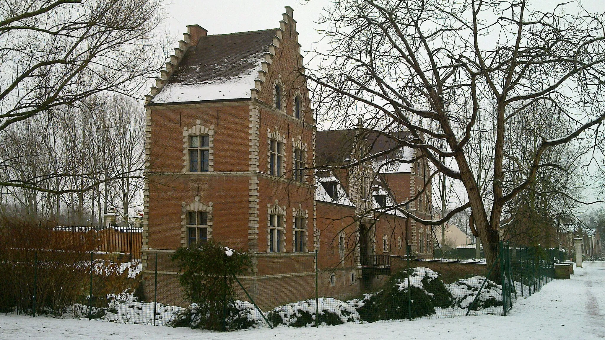 Photo showing: Le château de Flers dans la neige l'hiver, à Villeneuve d'Ascq.