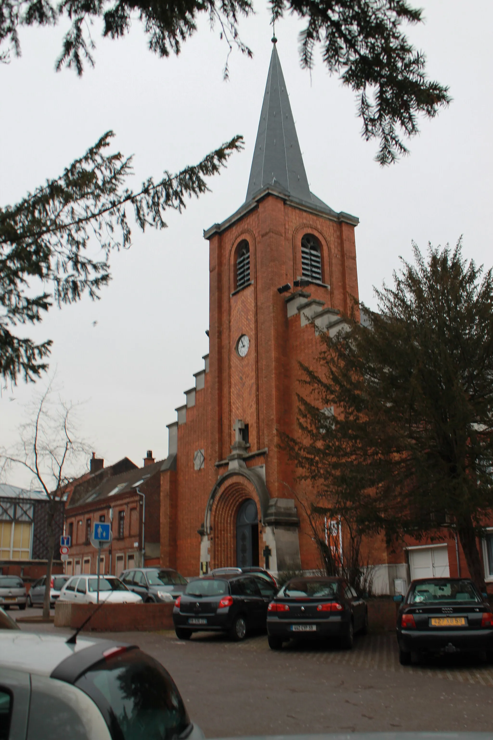 Photo showing: Eglise construite en 1844, elle est situé dans le quartier du "Haut de Mons" à Mons-en Baroeul.