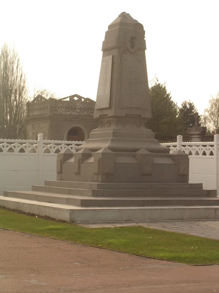 Photo showing: Monument aux morts Montigny en Gohelle
