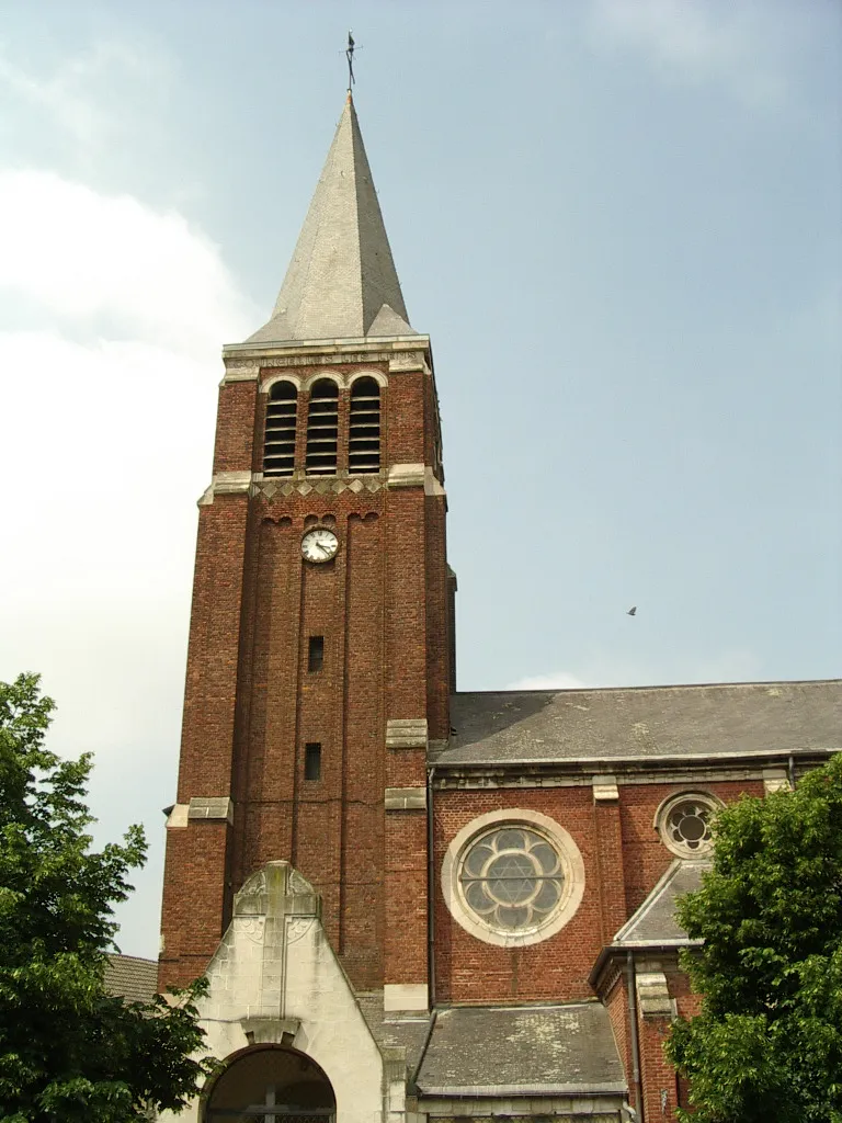 Photo showing: Eglise Saint Vaast Courcelles les Lens