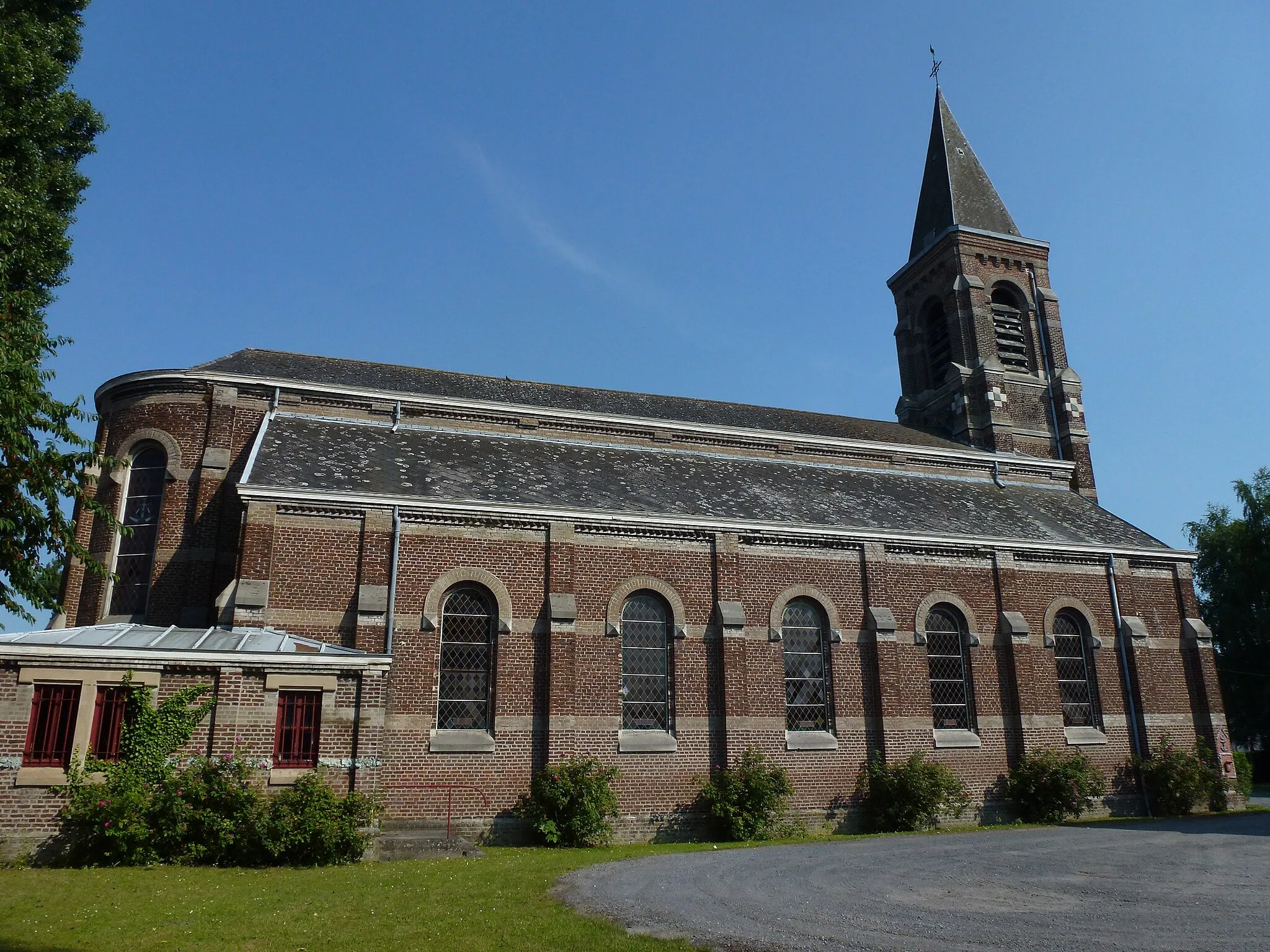 Photo showing: Petite-Forêt (Nord, Fr) église