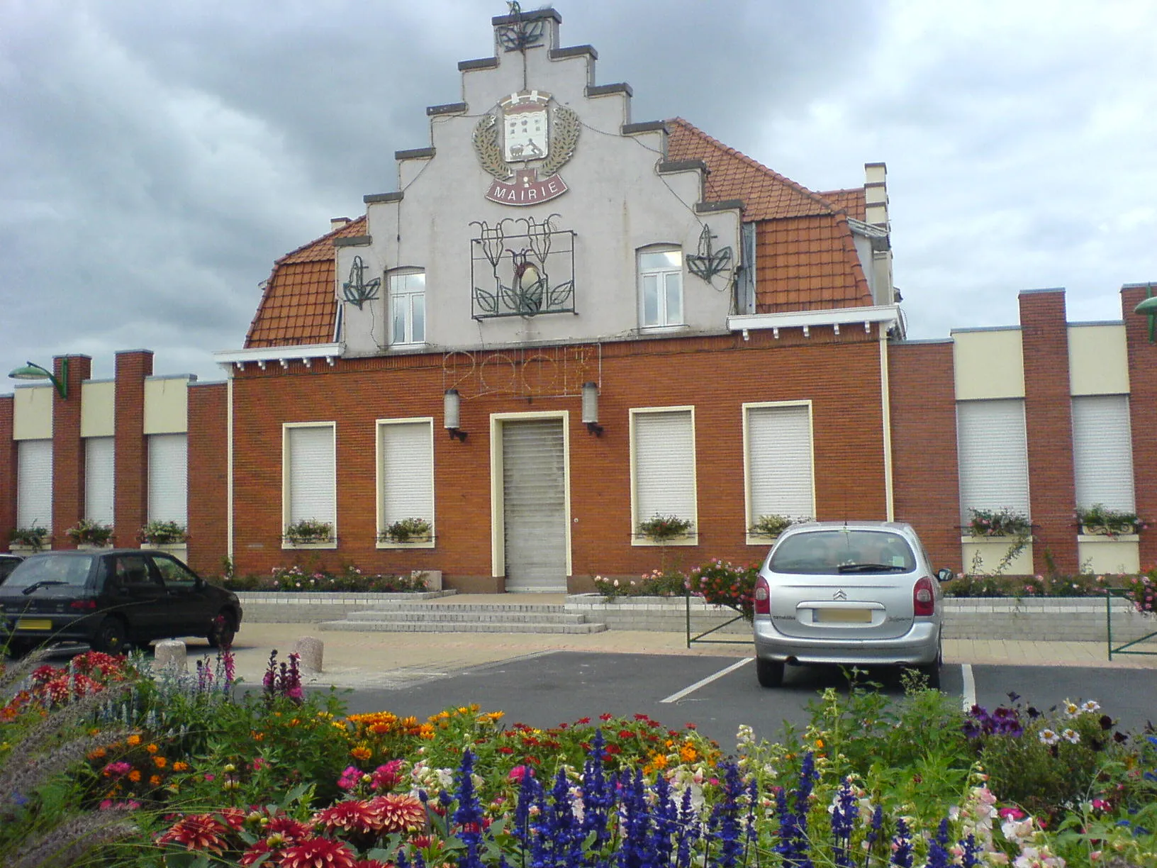 Photo showing: Haisnes, Pas de Calais, France: la mairie