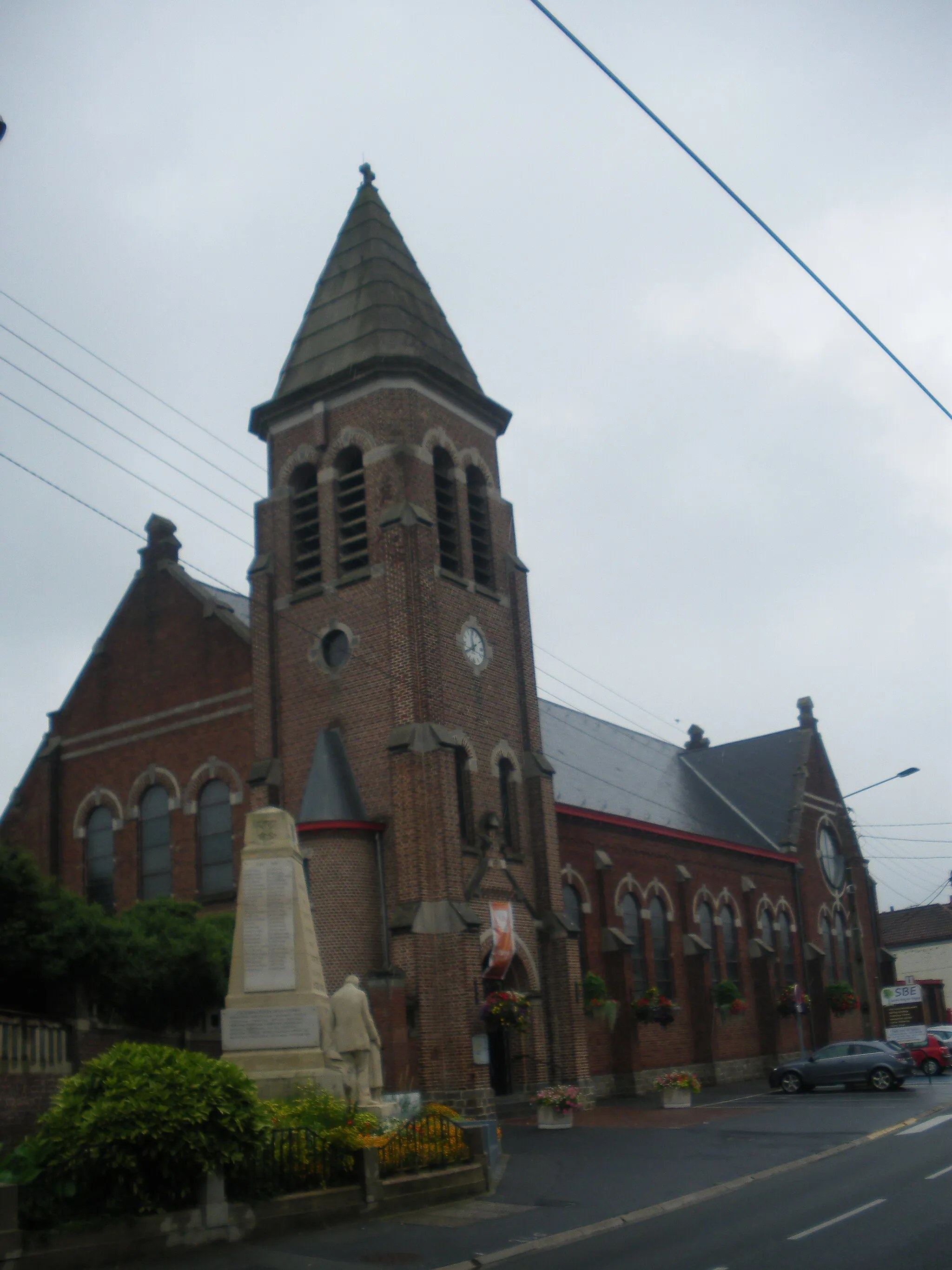 Photo showing: Vue de l'église de Bauvin.