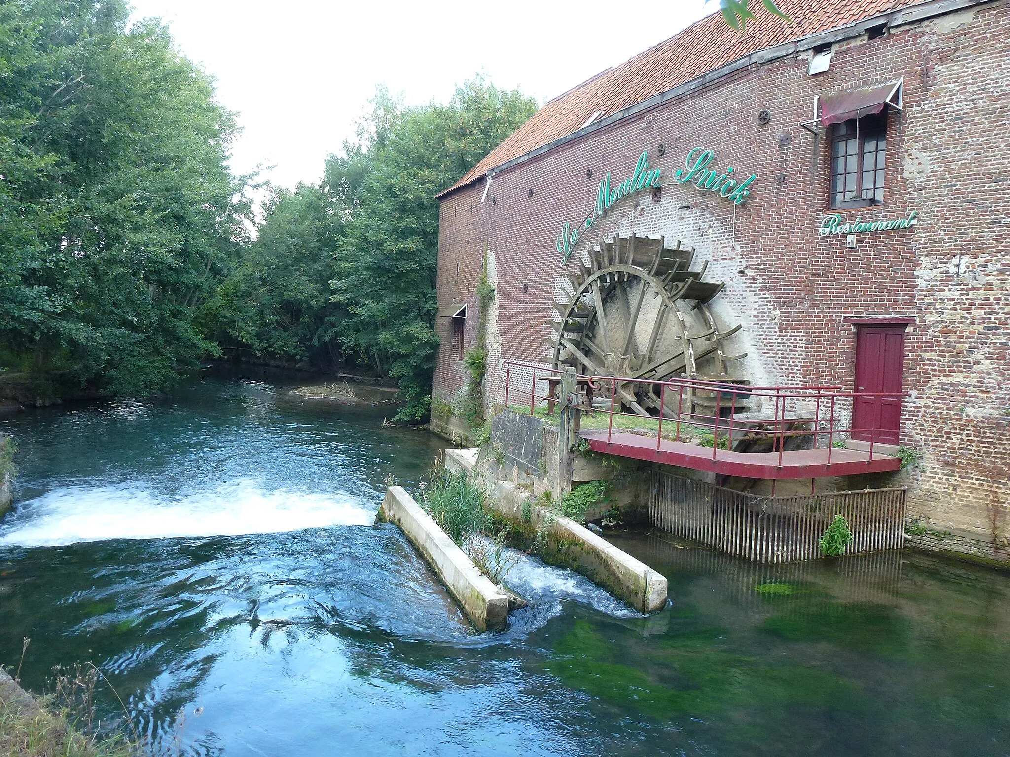 Photo showing: Blendecques (Pas-de-Calais, Fr) le moulin Snick, sur l'Aa