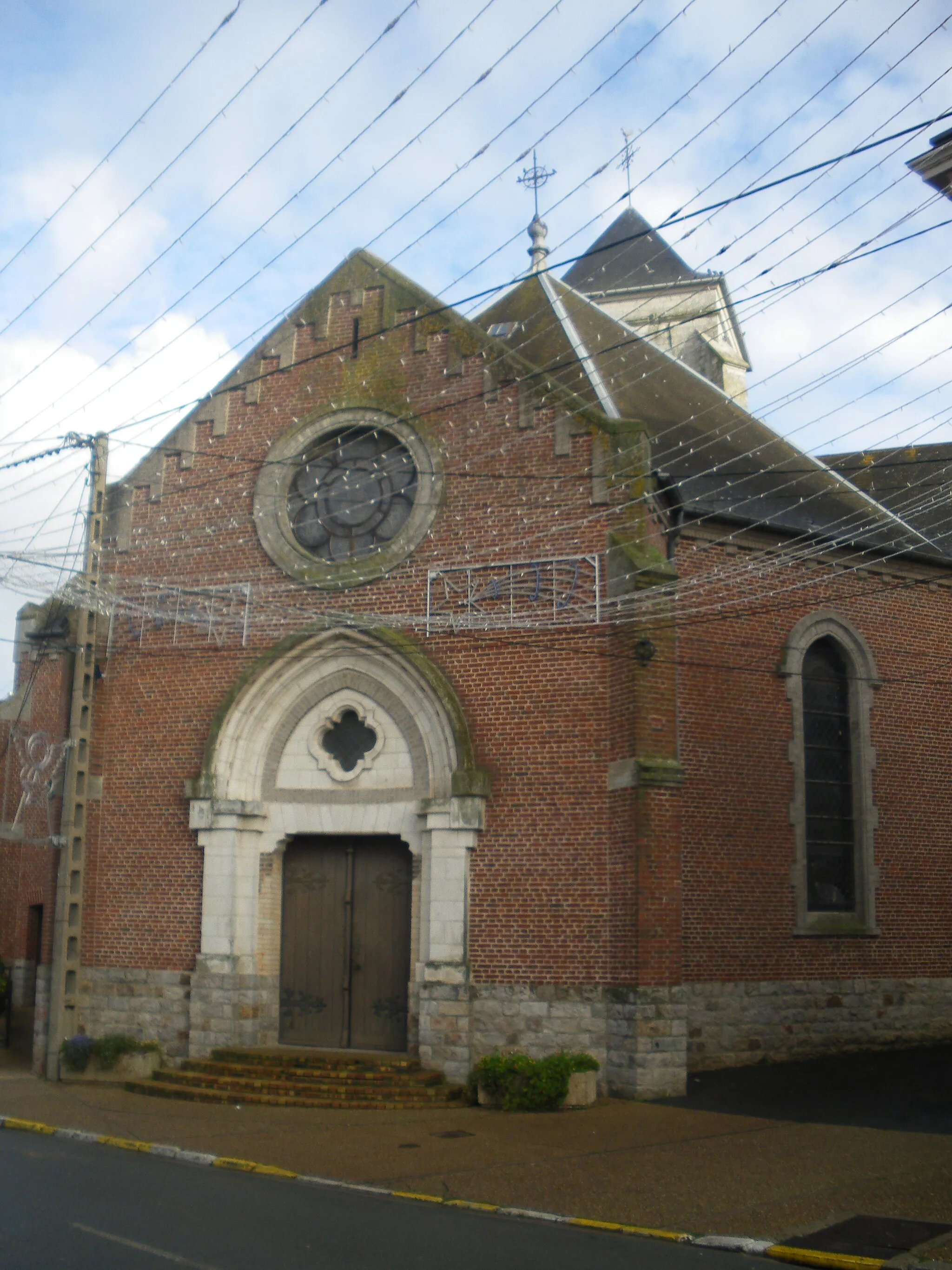 Photo showing: Vue de l'église de Barlin.