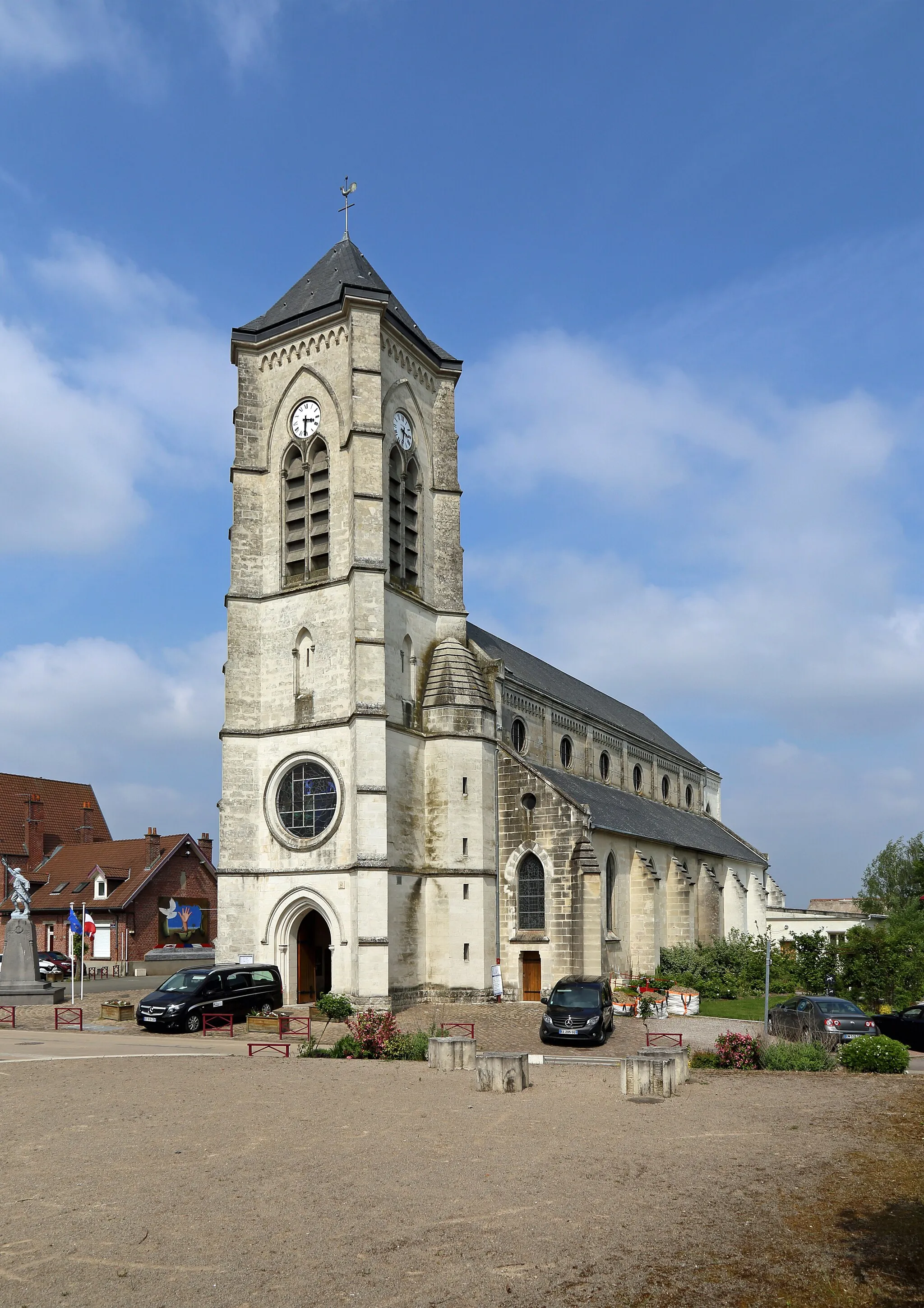 Photo showing: Givenchy-en-Gohelle (Pas-de-Calais department, France): Saint Martin church