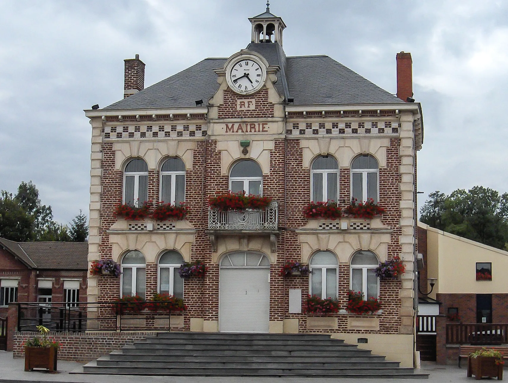Photo showing: Mairie de Souchez (Pas-de-Calais)