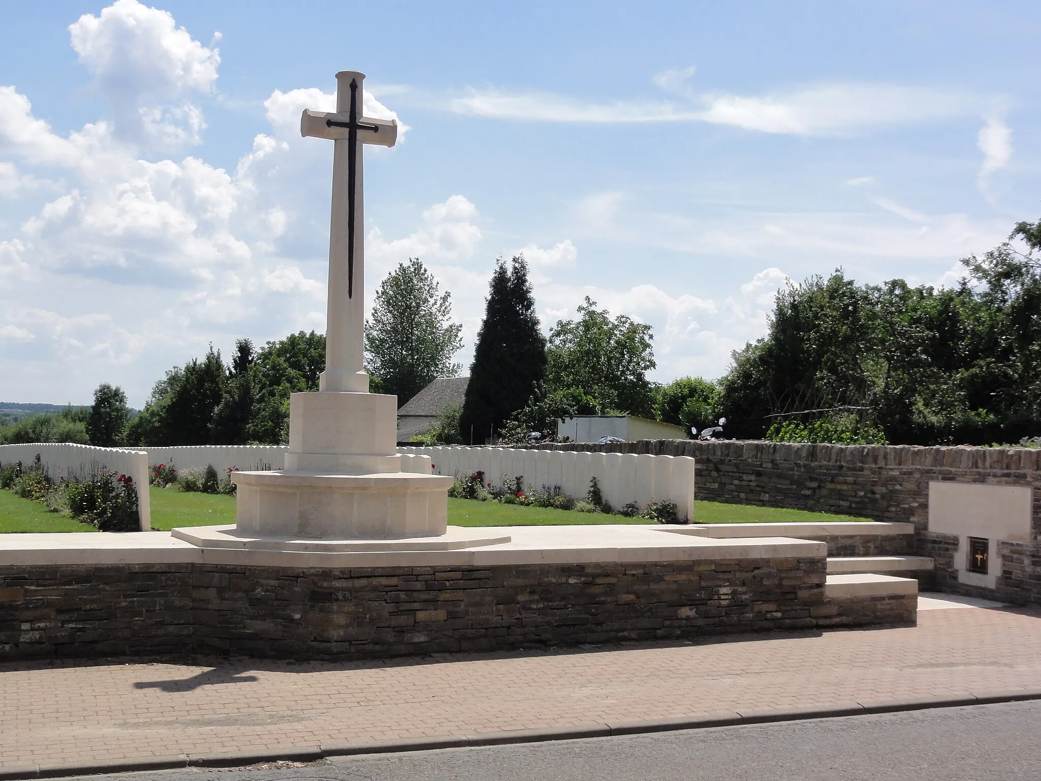 Photo showing: Landrecies Briths Cemetery GWGC (Nord, Fr)