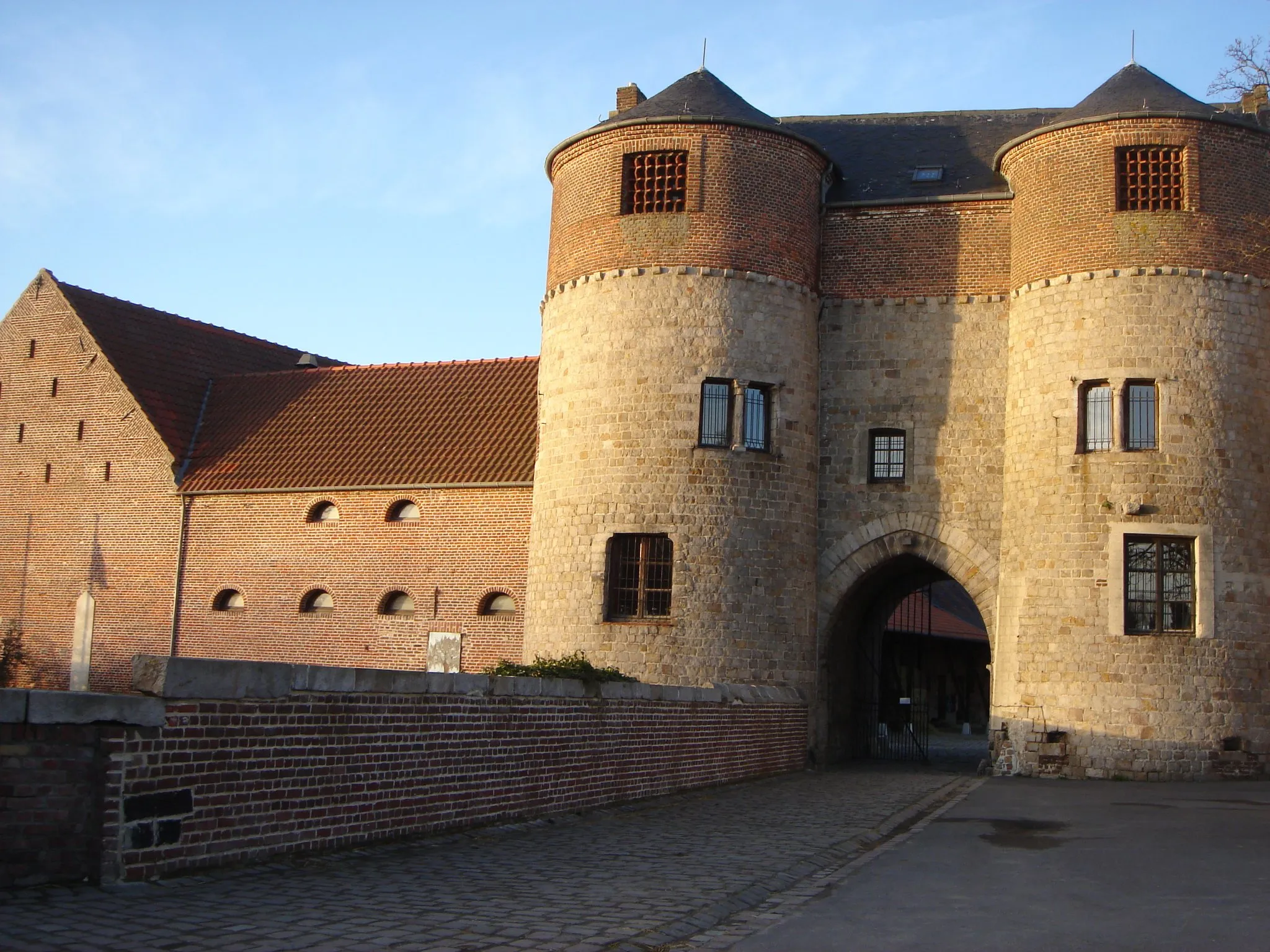 Photo showing: Chateau Montmorency Montigny-en-ostrevent XIIIéme siecle