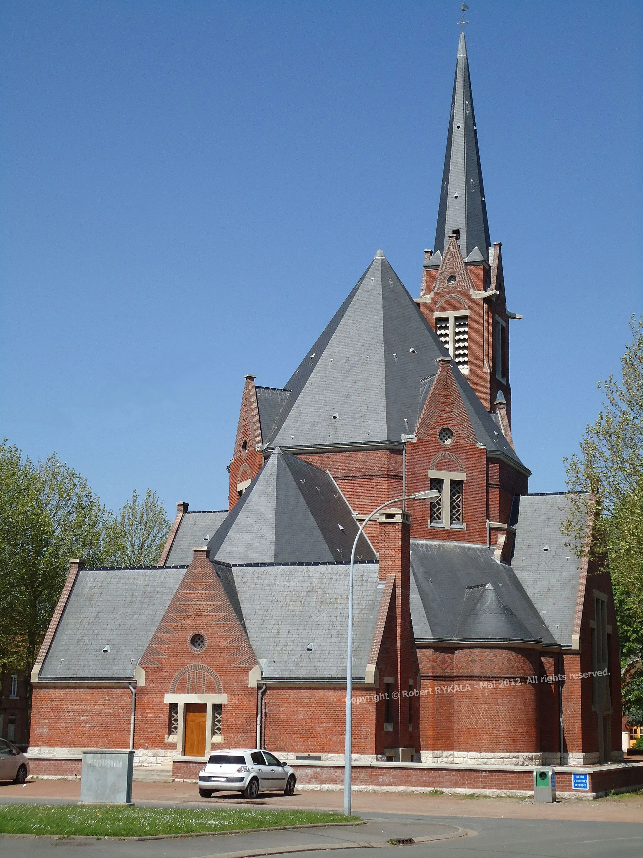 Photo showing: This building is inscrit au titre des monuments historiques de la France. It is indexed in the base Mérimée, a database of architectural heritage maintained by the French Ministry of Culture, under the reference PA62000102 .