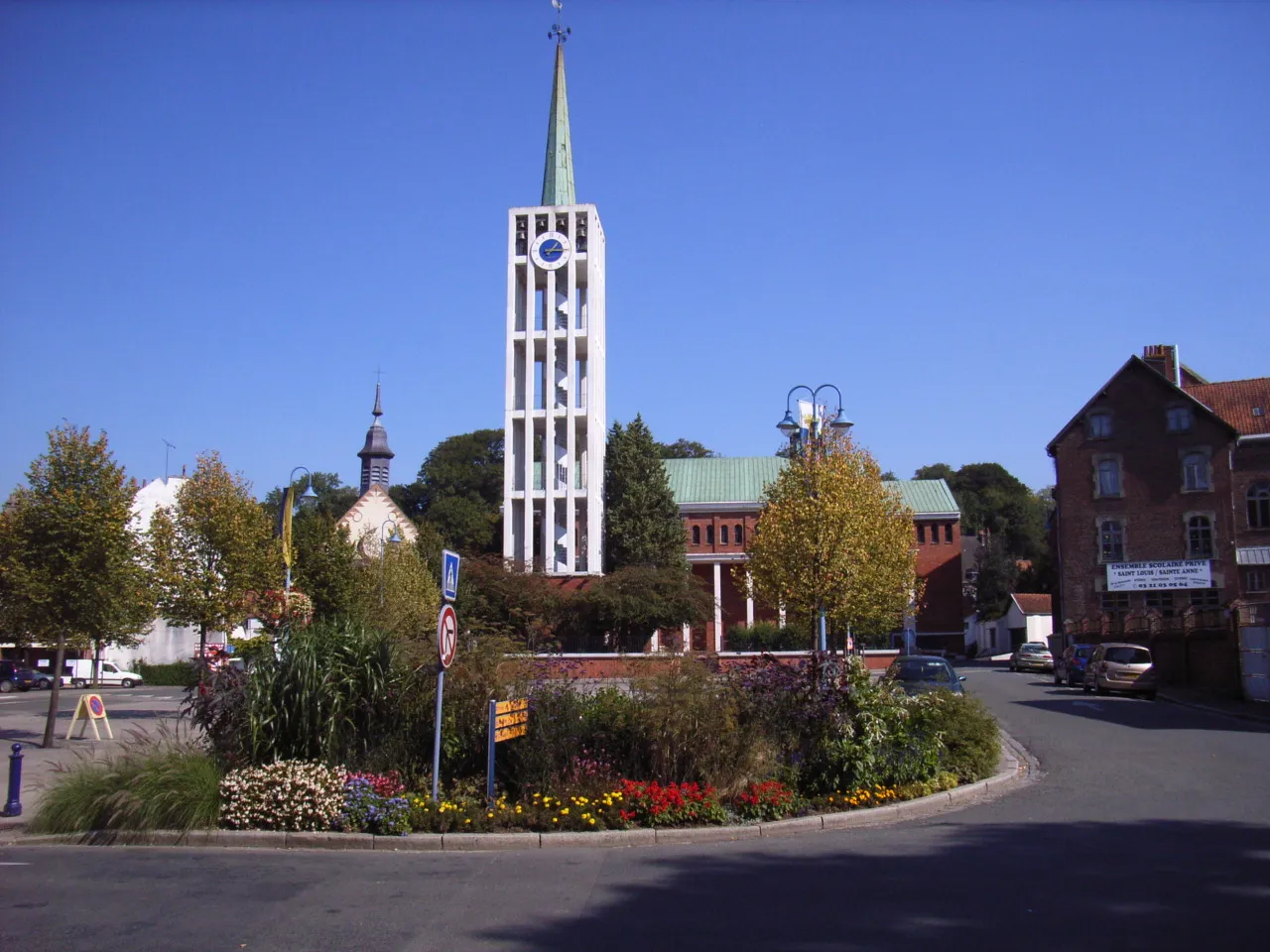 Photo showing: place de Saint-Pol-sur-Ternoise, l'église