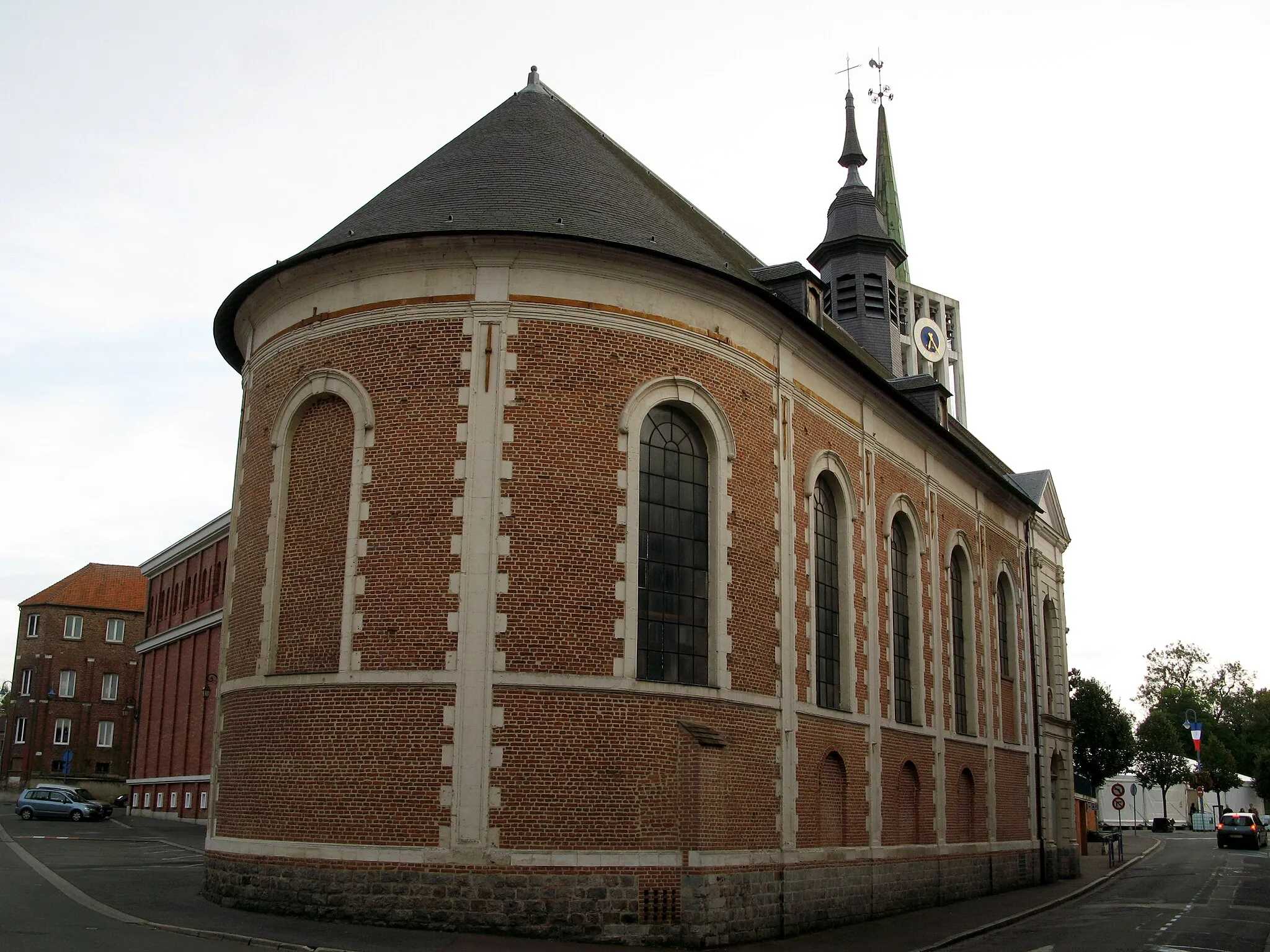 Photo showing: This building is indexed in the base Mérimée, a database of architectural heritage maintained by the French Ministry of Culture, under the reference PA00108425 .