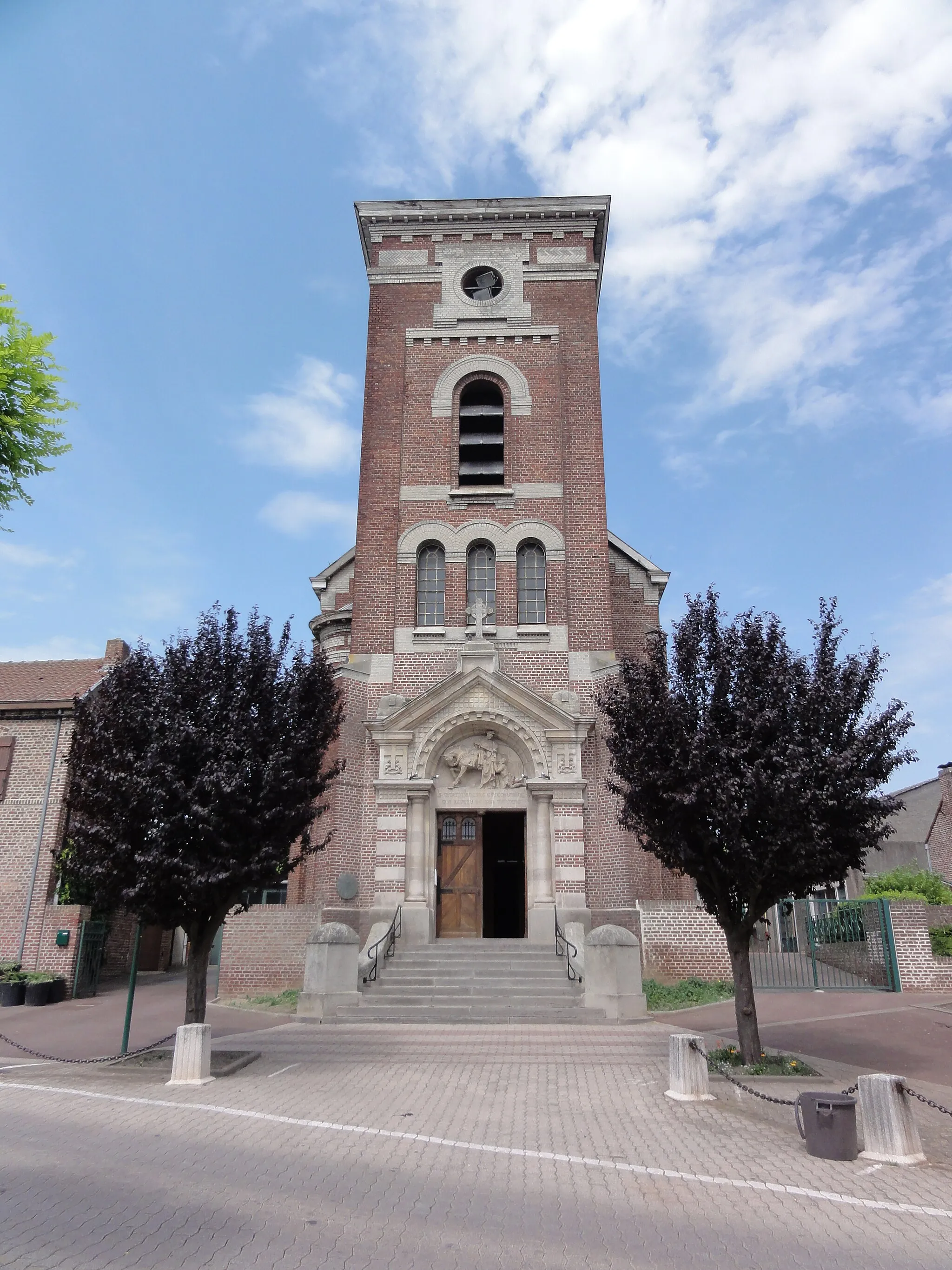 Photo showing: Aulnoy-lez-Valenciennes (Nord, Fr) église, façade
.