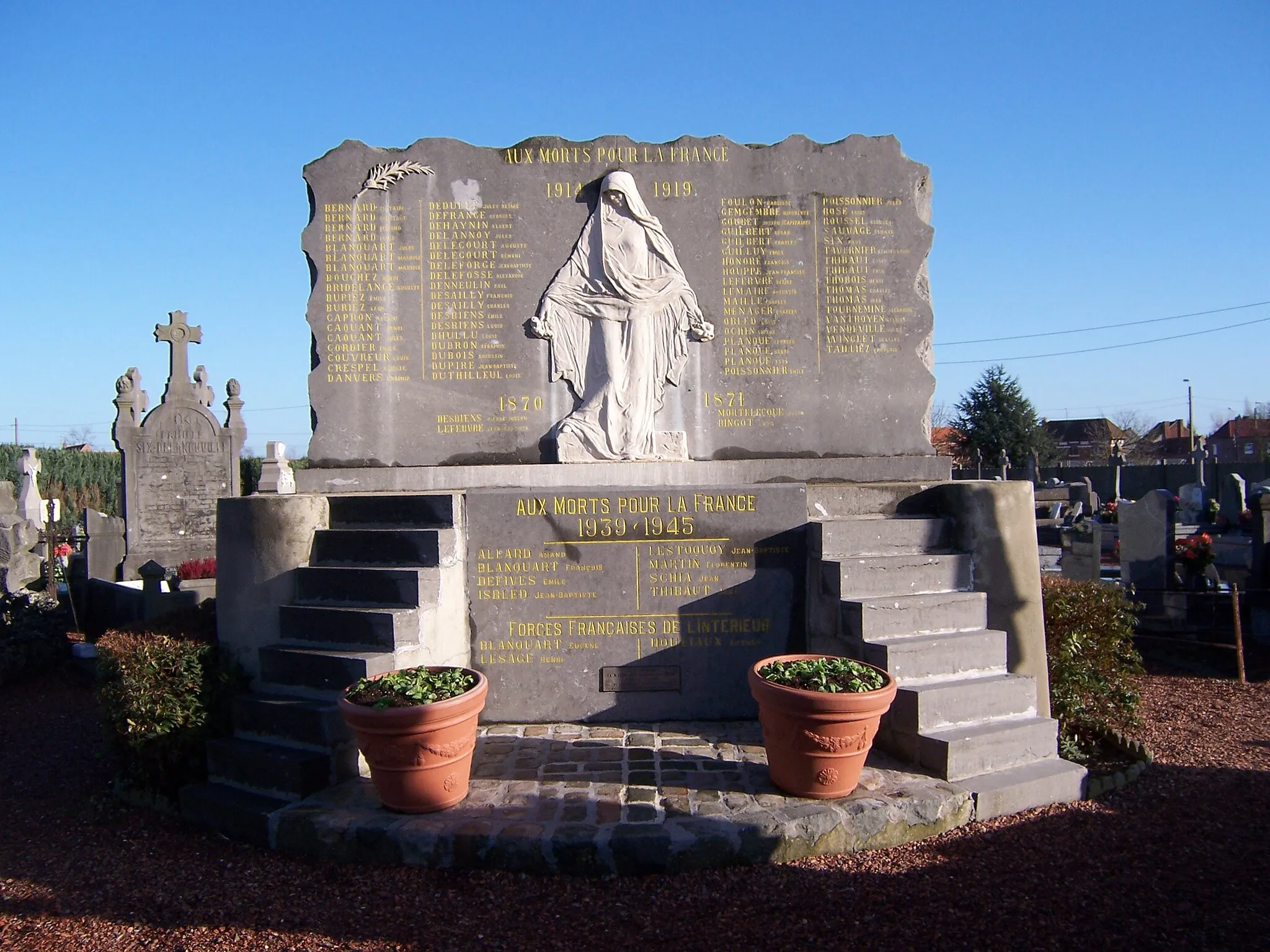 Photo showing: Monument aux morts de Gondecourt