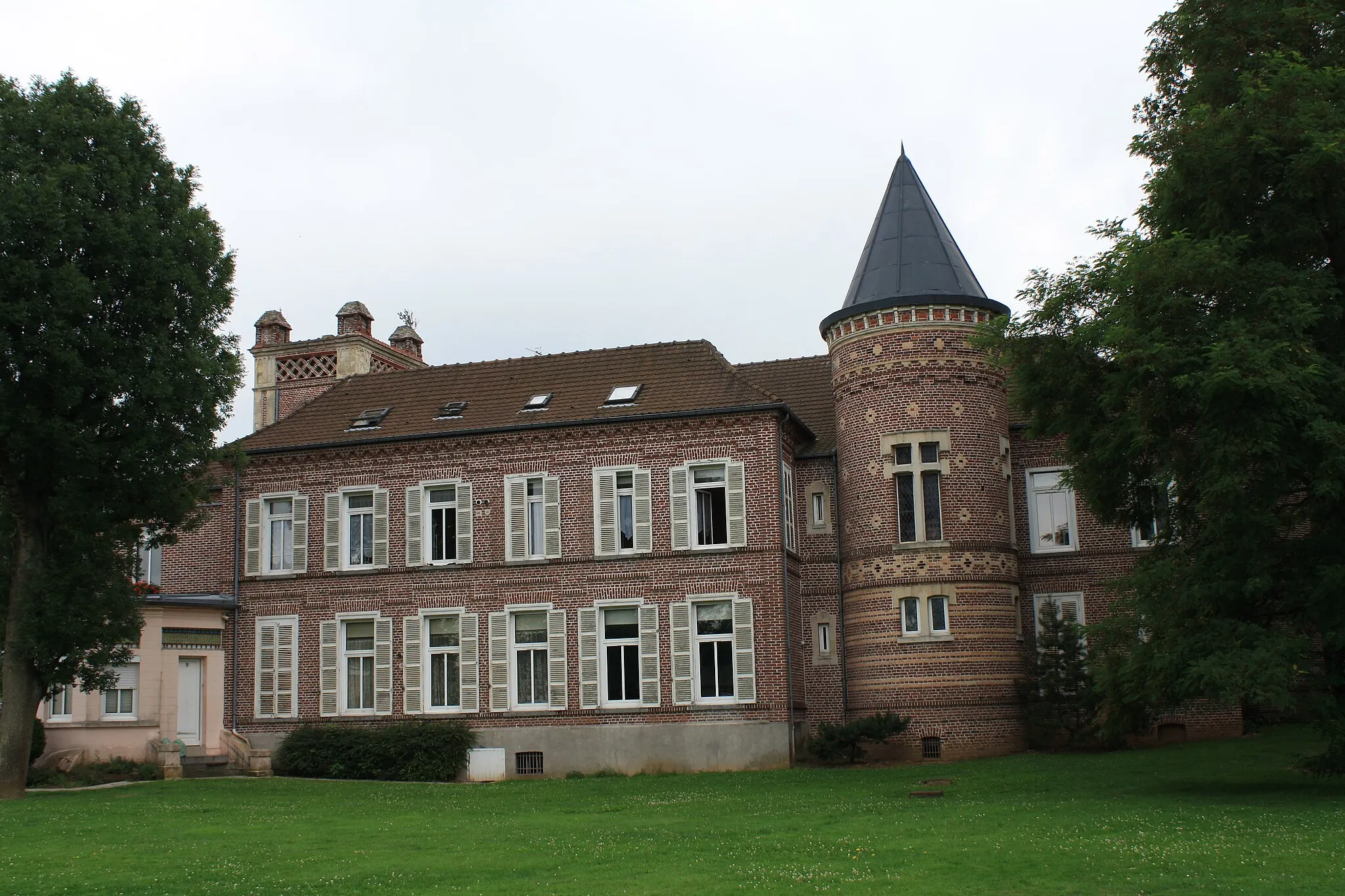 Photo showing: Chateau Blanche Maison de Leforest