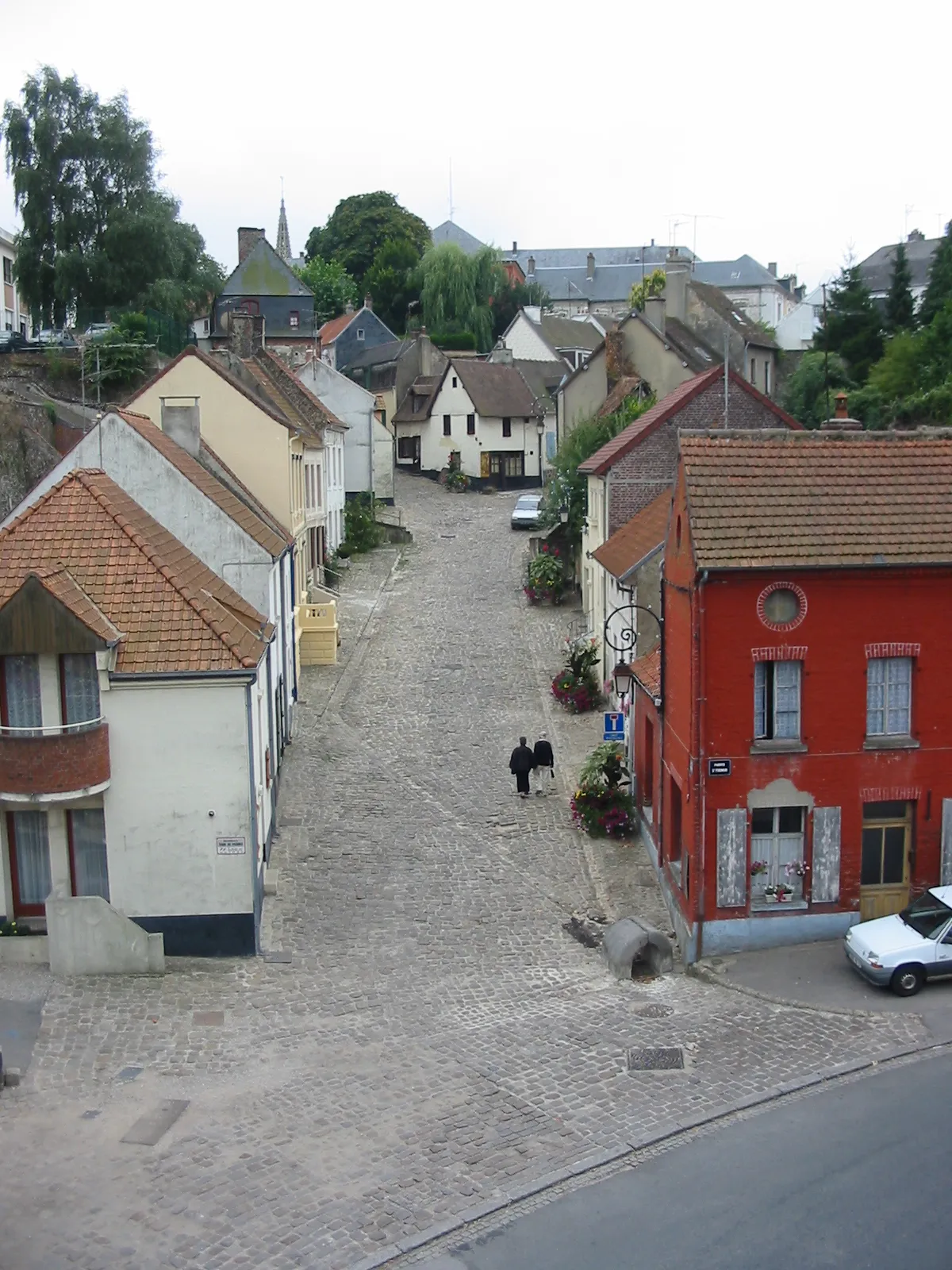 Photo showing: Street in Montreuil-sur-Mer, France