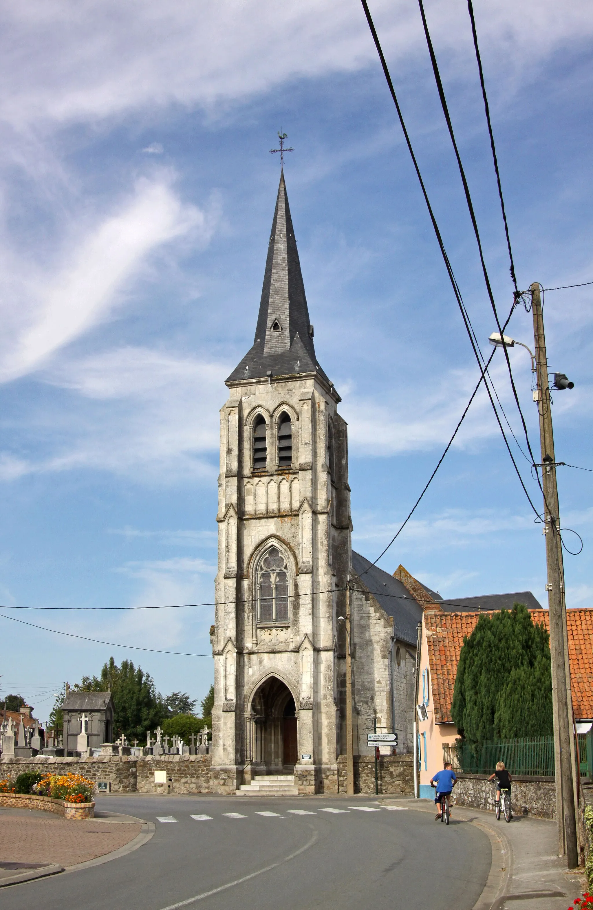 Photo showing: Church in Neufchâtel-Hardelot (Pas-de-Calais)
