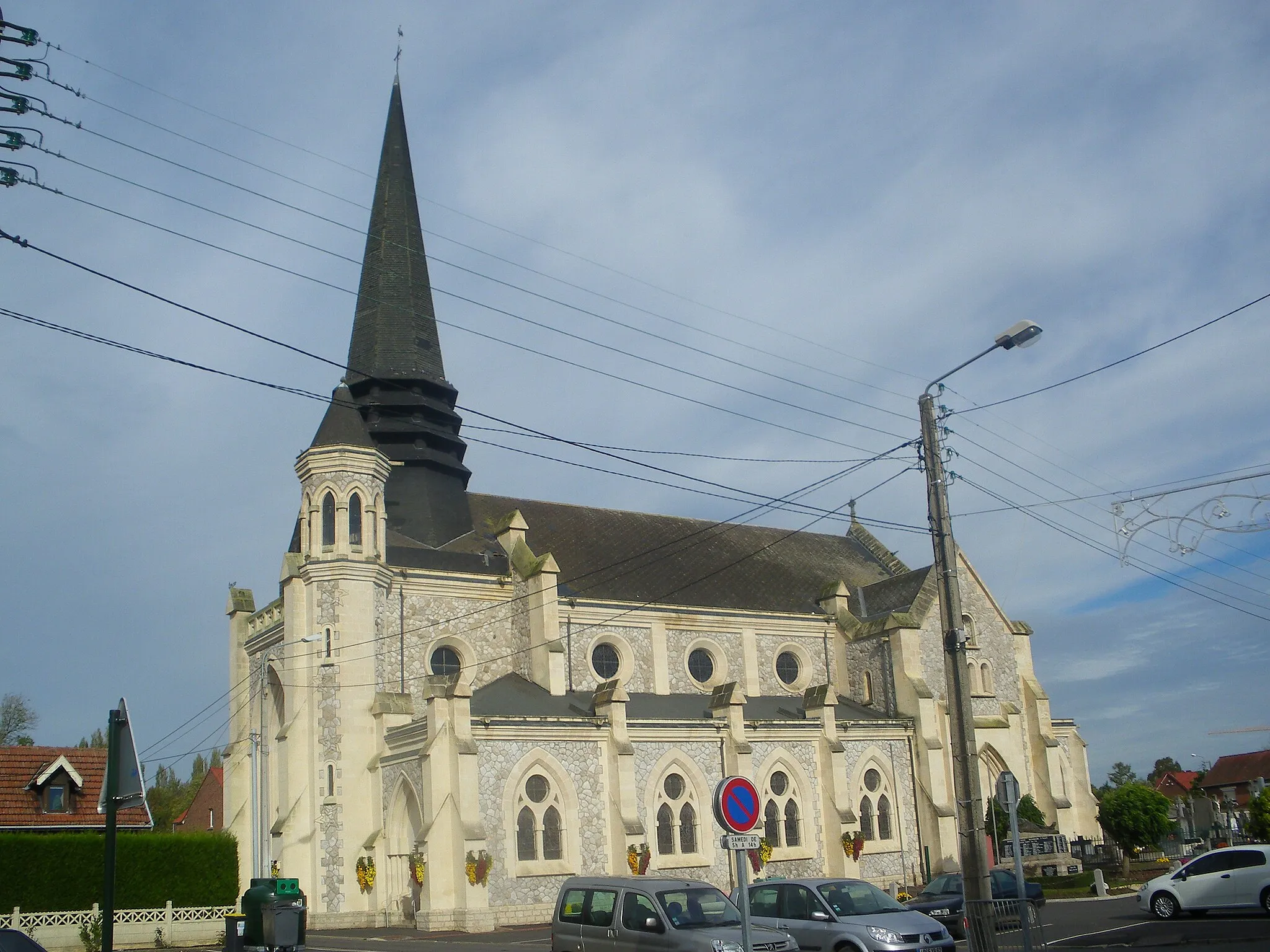 Photo showing: Vue de l'église Saint-Laurent de Richebourg.