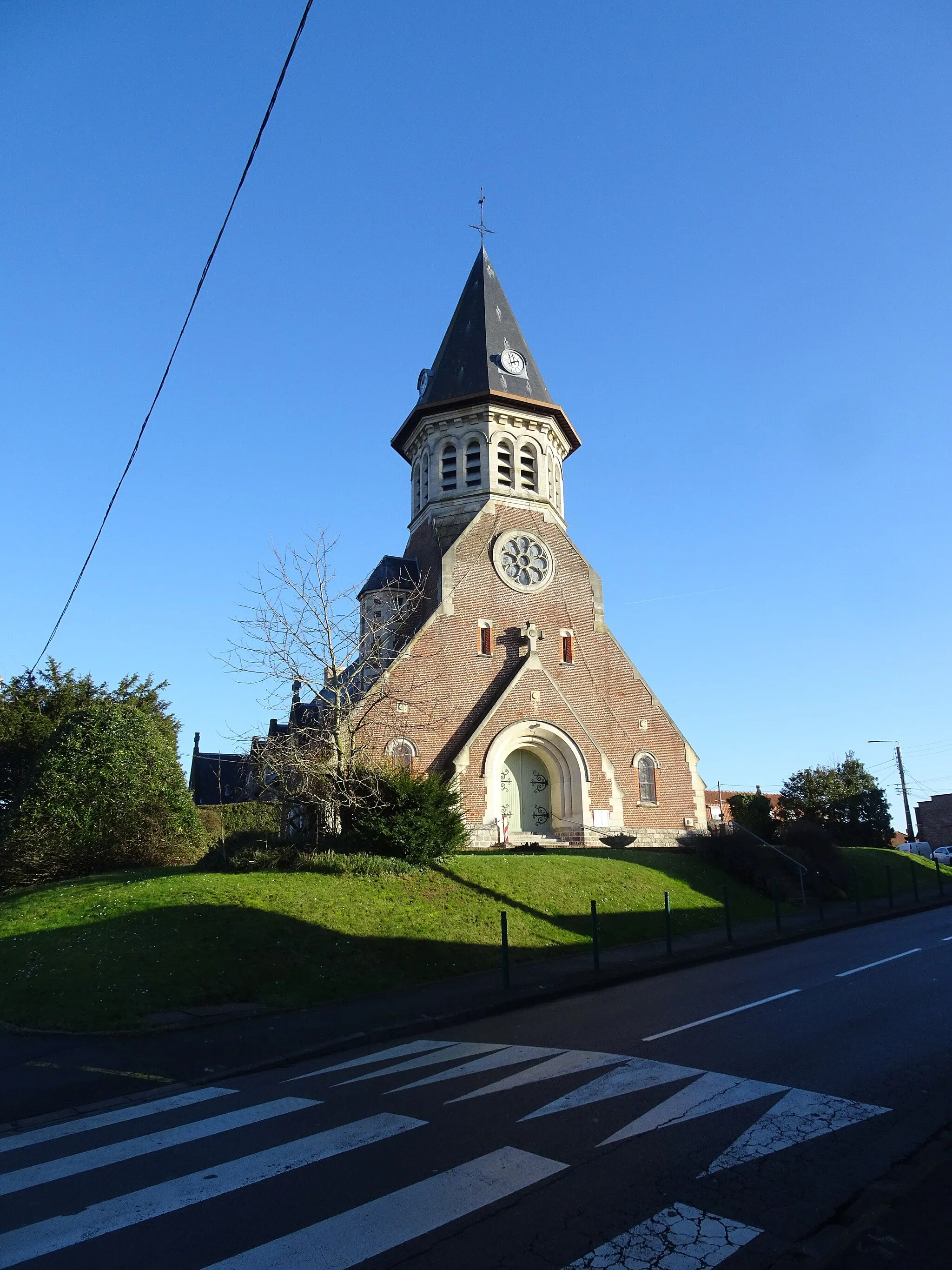 Photo showing: Eglise Saint Jean Baptiste Fromelles Nord