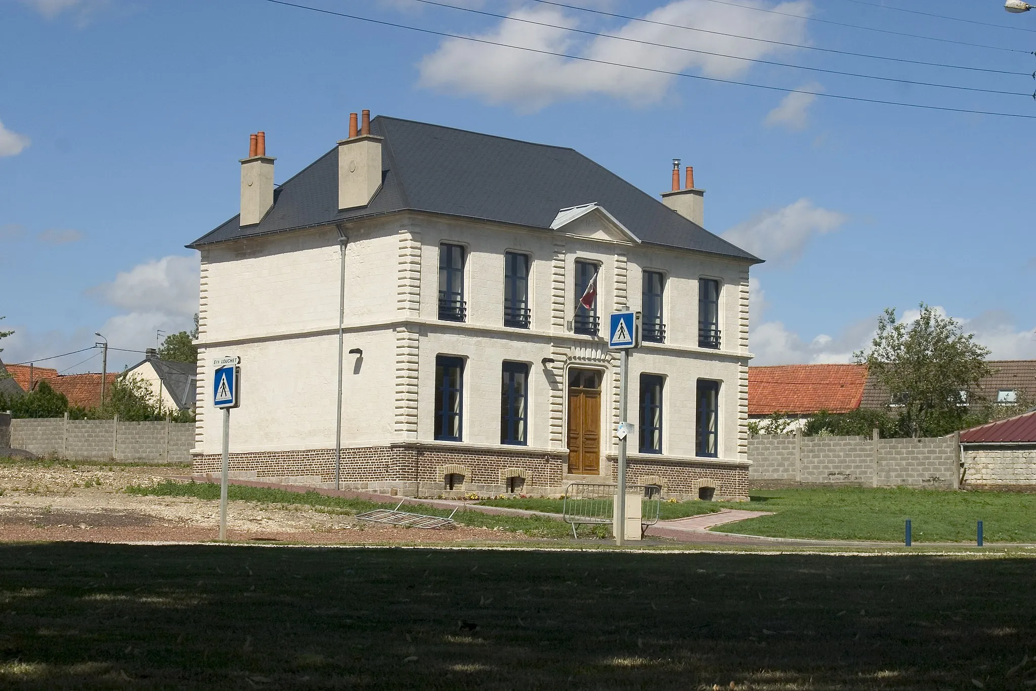 Photo showing: Le nouveau bâtiment communal de Cambligneul (Pas-de-Calais, France), faisant office de mairie.