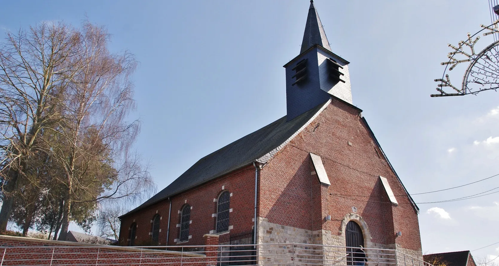 Photo showing: église St Pierre