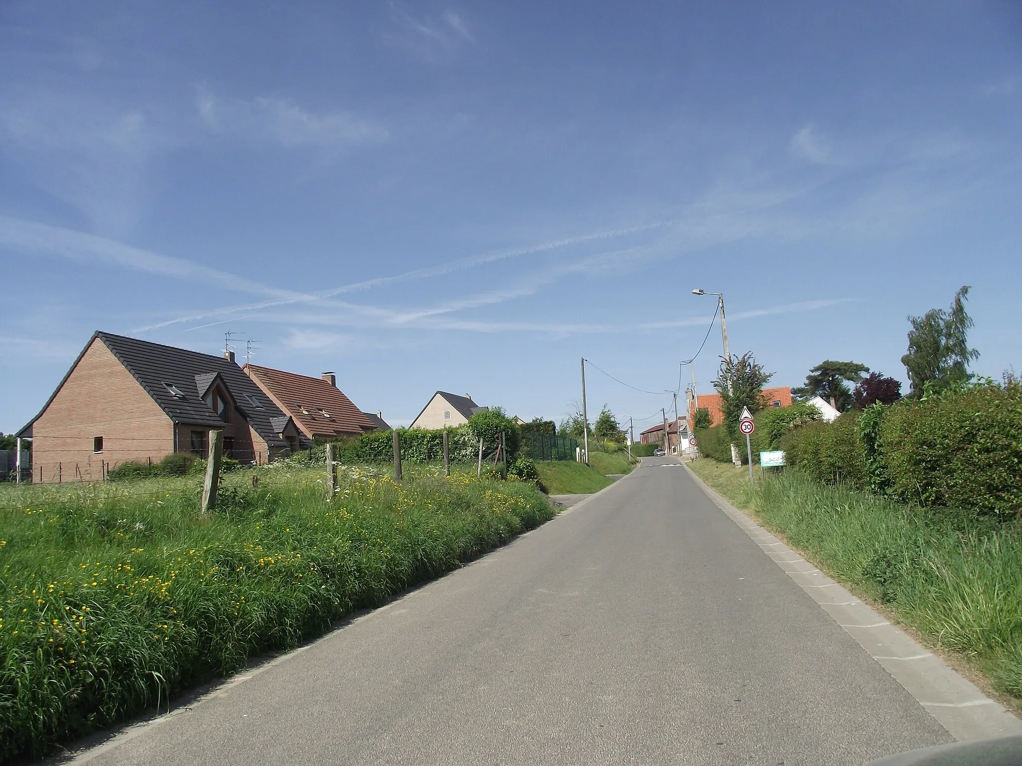 Photo showing: L'entrée de Saint-Martin-sur-Écaillon