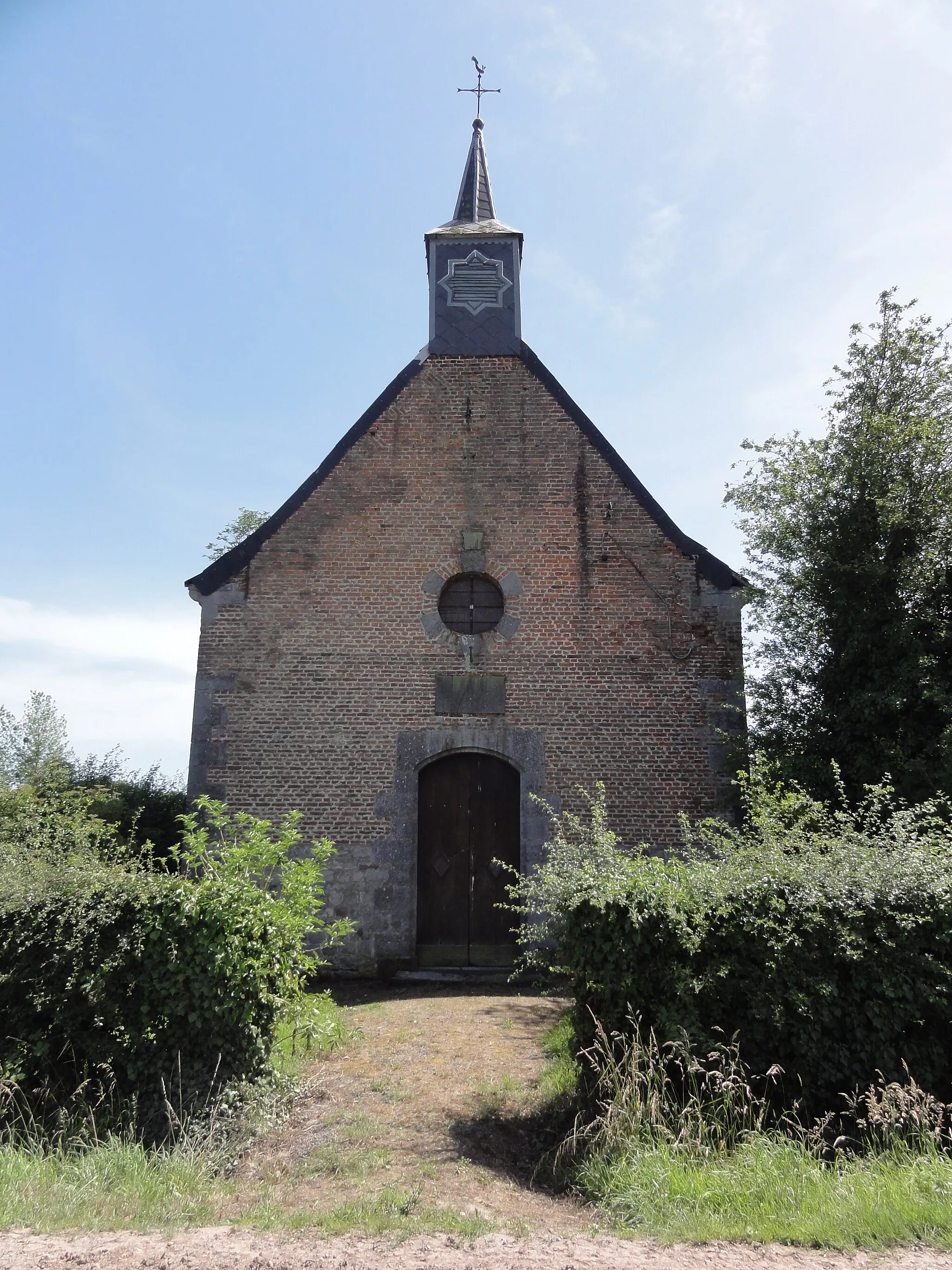 Photo showing: This building is indexed in the base Mérimée, a database of architectural heritage maintained by the French Ministry of Culture, under the references PA00107376 and type .