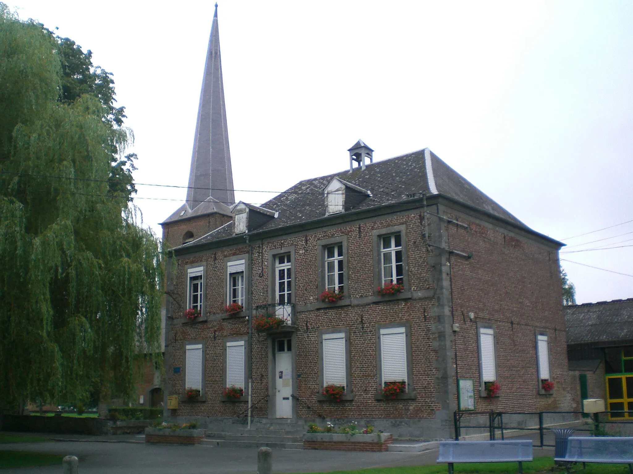 Photo showing: mairie Grand-Fayt nord france