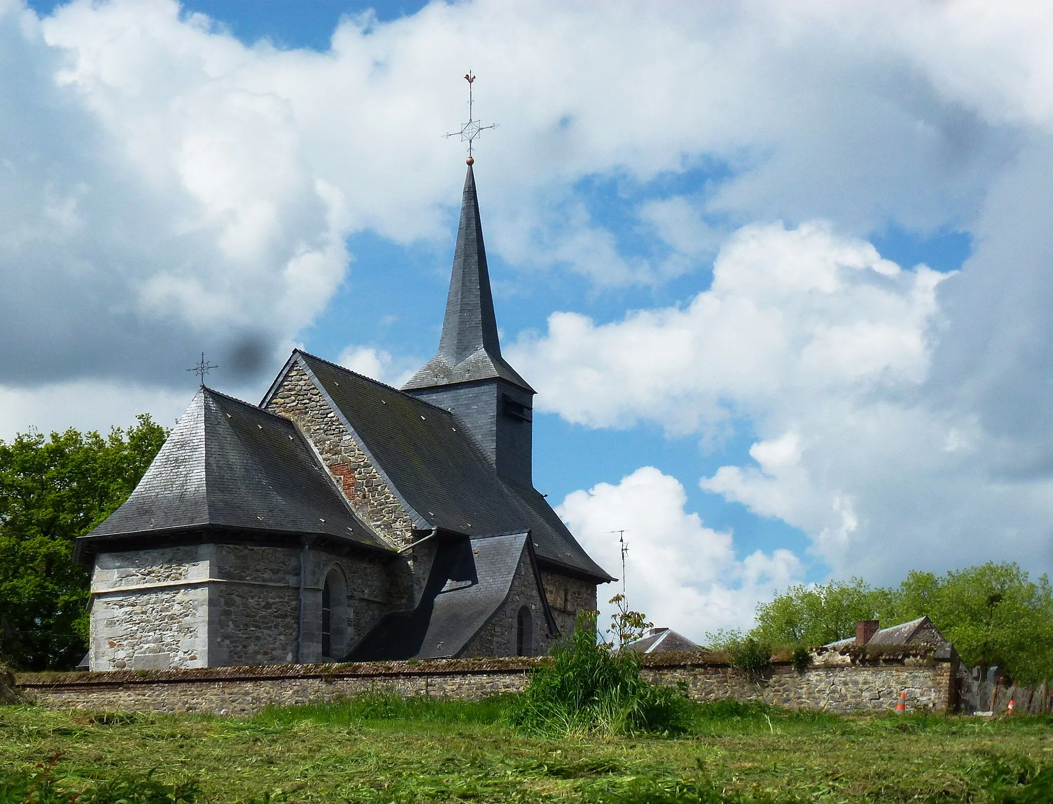 Photo showing: This building is inscrit au titre des monuments historiques de la France. It is indexed in the base Mérimée, a database of architectural heritage maintained by the French Ministry of Culture, under the reference PA00107445 .