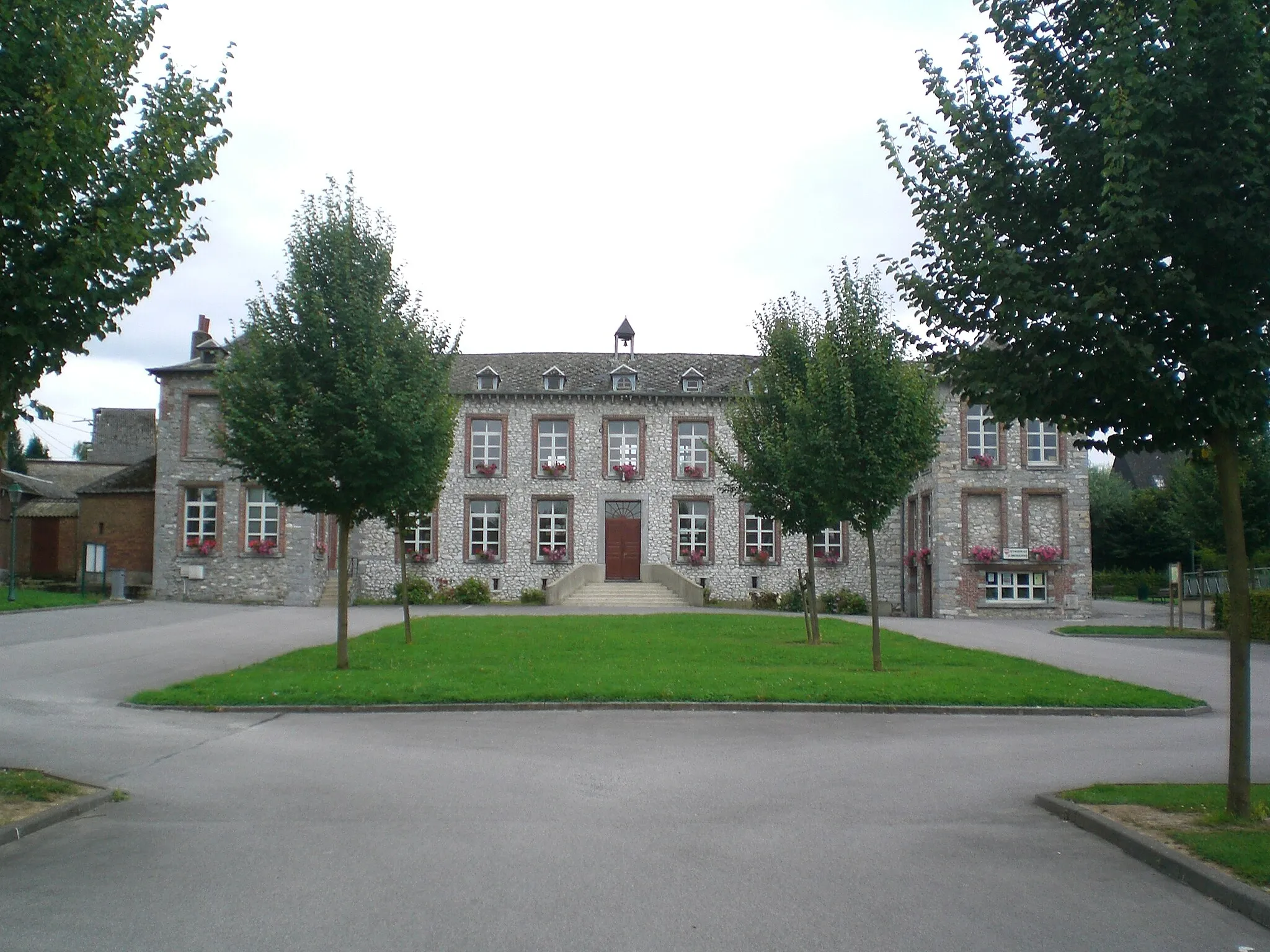 Photo showing: mairie de Ferrière-la-Petite nord france