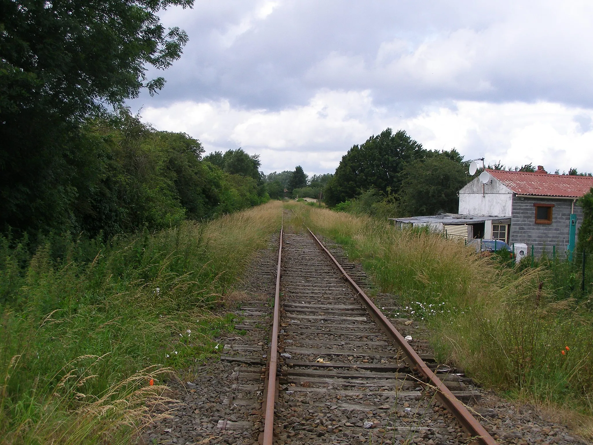 Photo showing: L'ancienne voie ferrée.