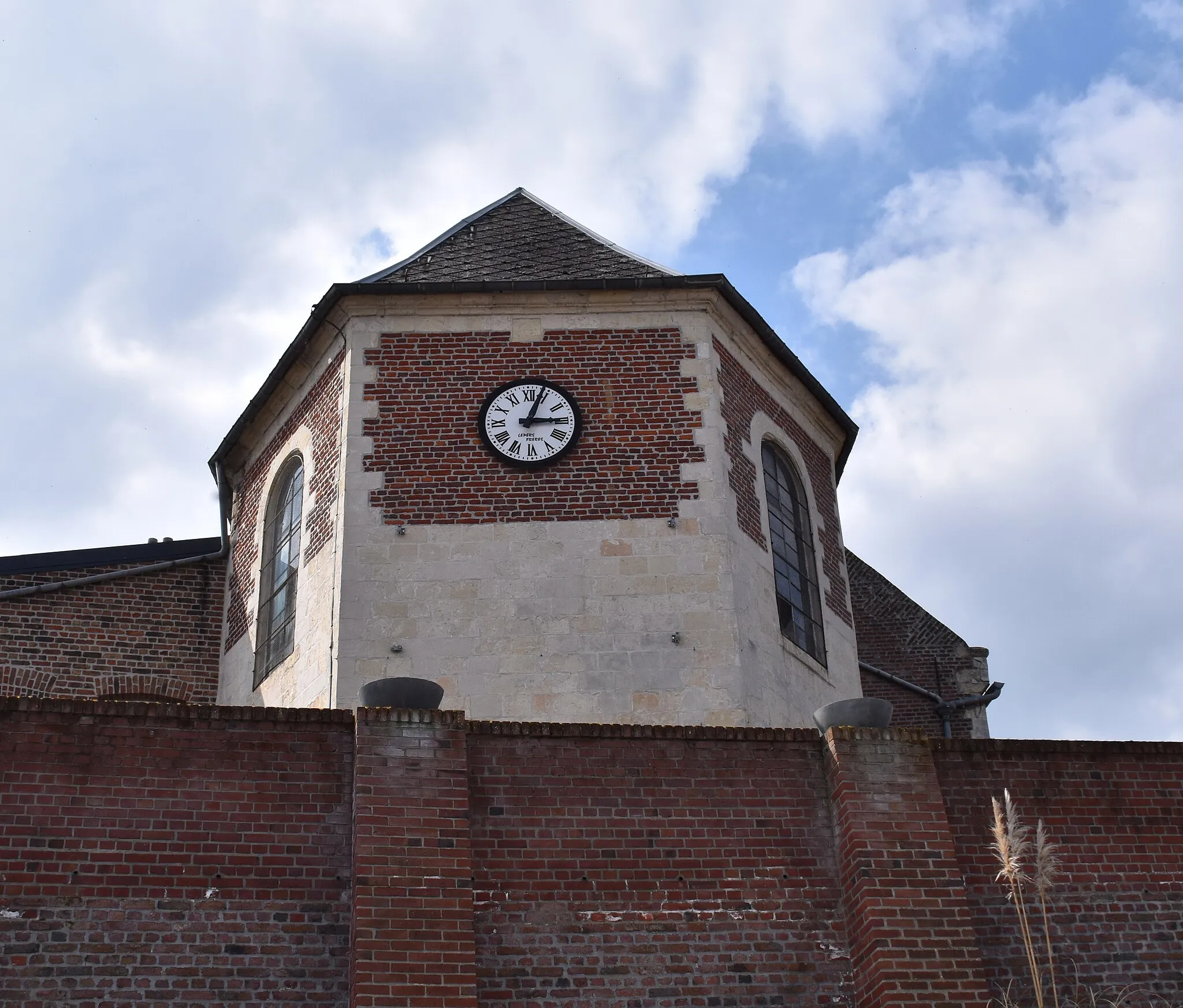 Photo showing: L'église - Le chevet
