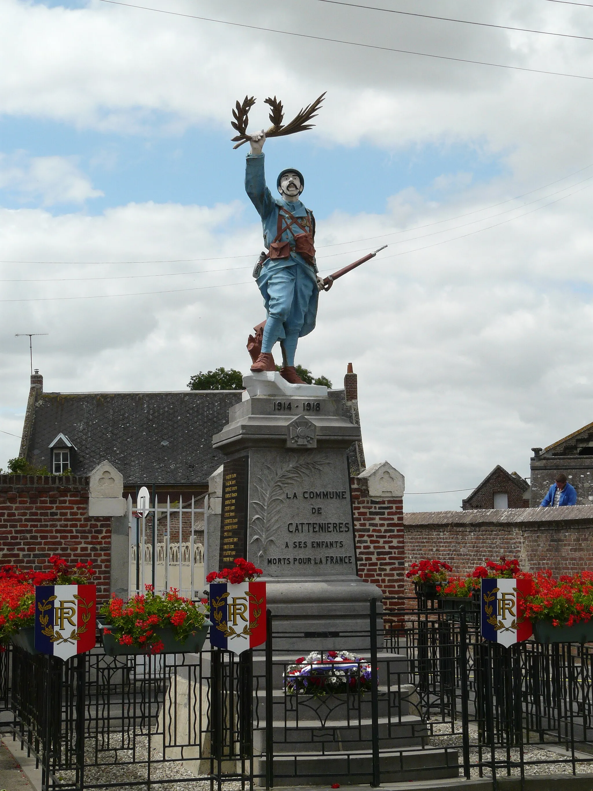 Photo showing: War memorial, Cattenières (Nord, France)