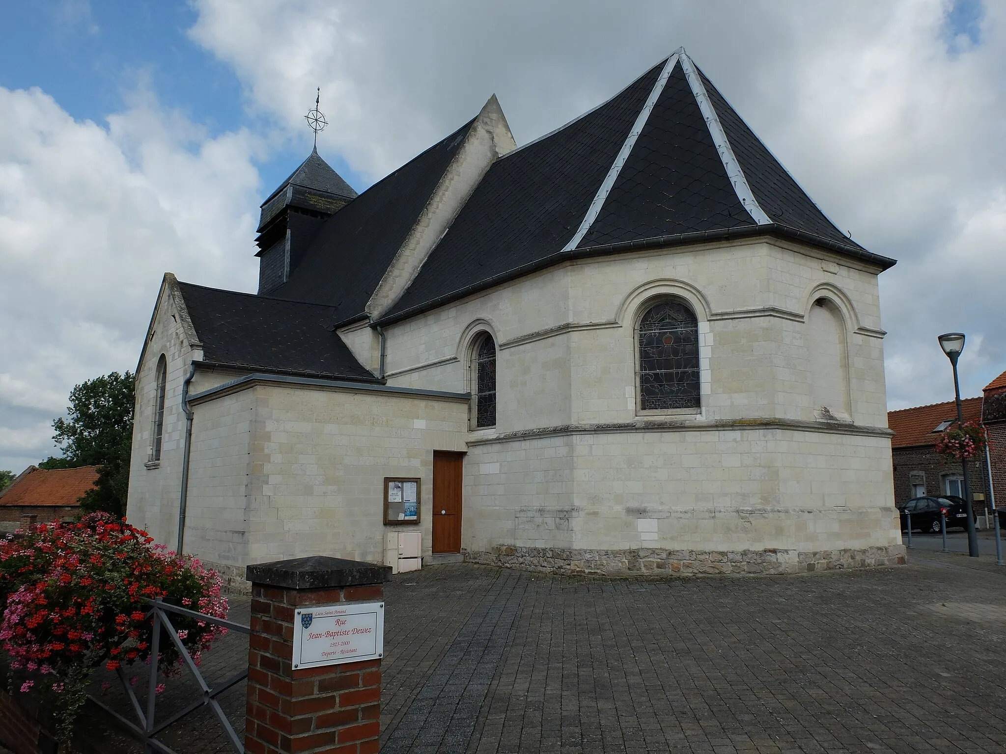 Photo showing: Vue de l'église Saint-Martin de Lieu-Saint-Amand.