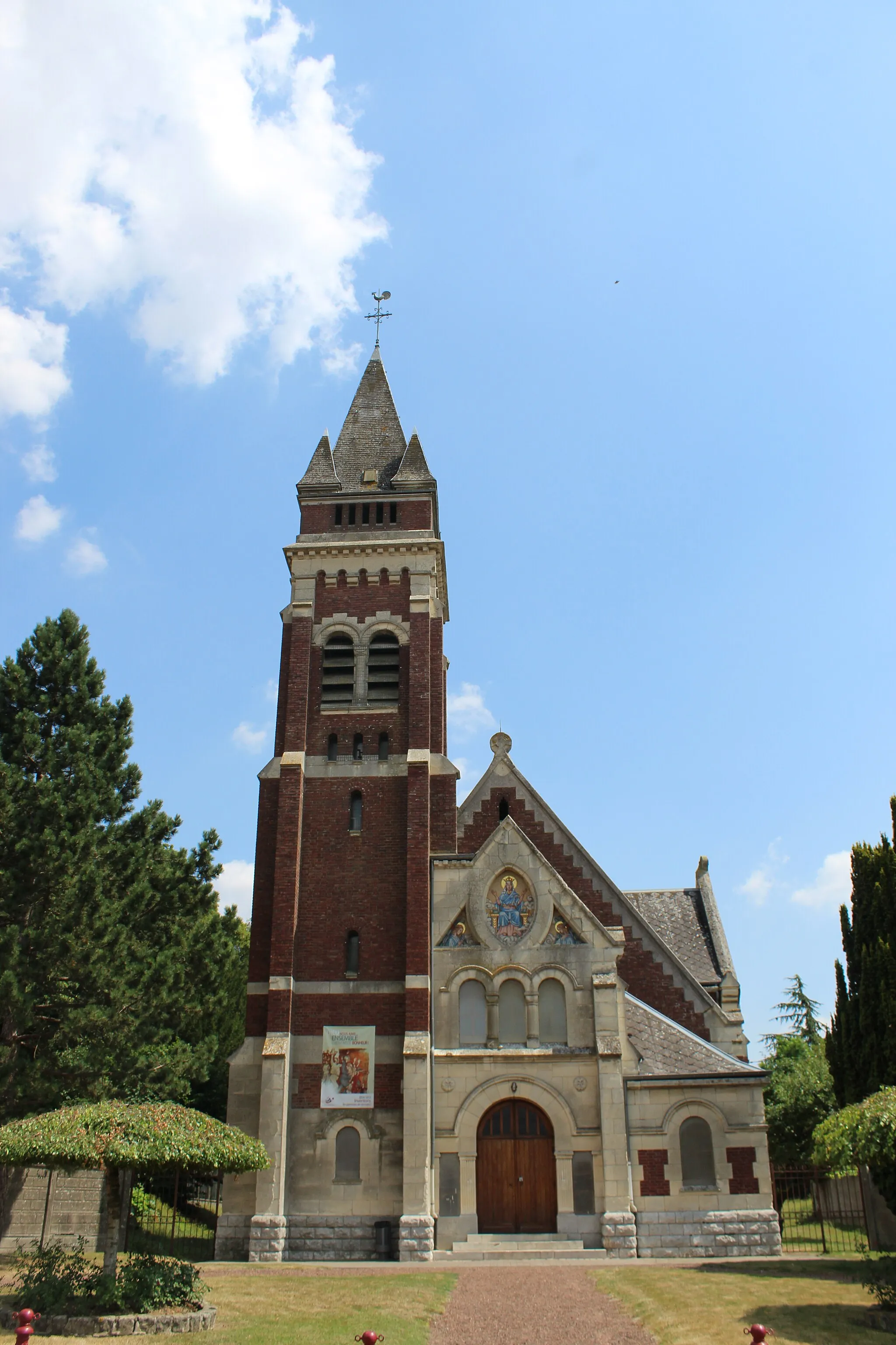 Photo showing: L'église