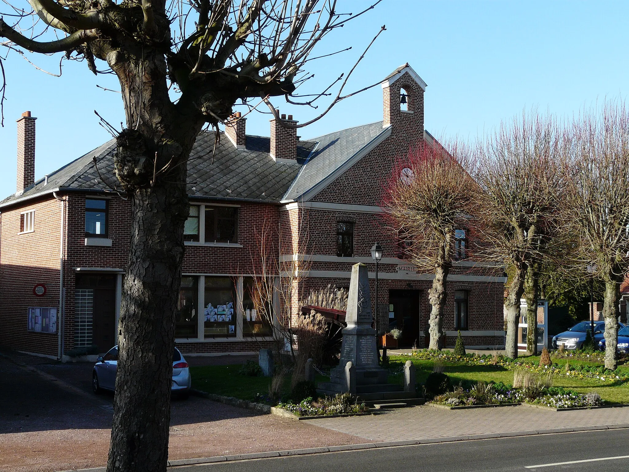 Photo showing: La mairie de Cagnoncles