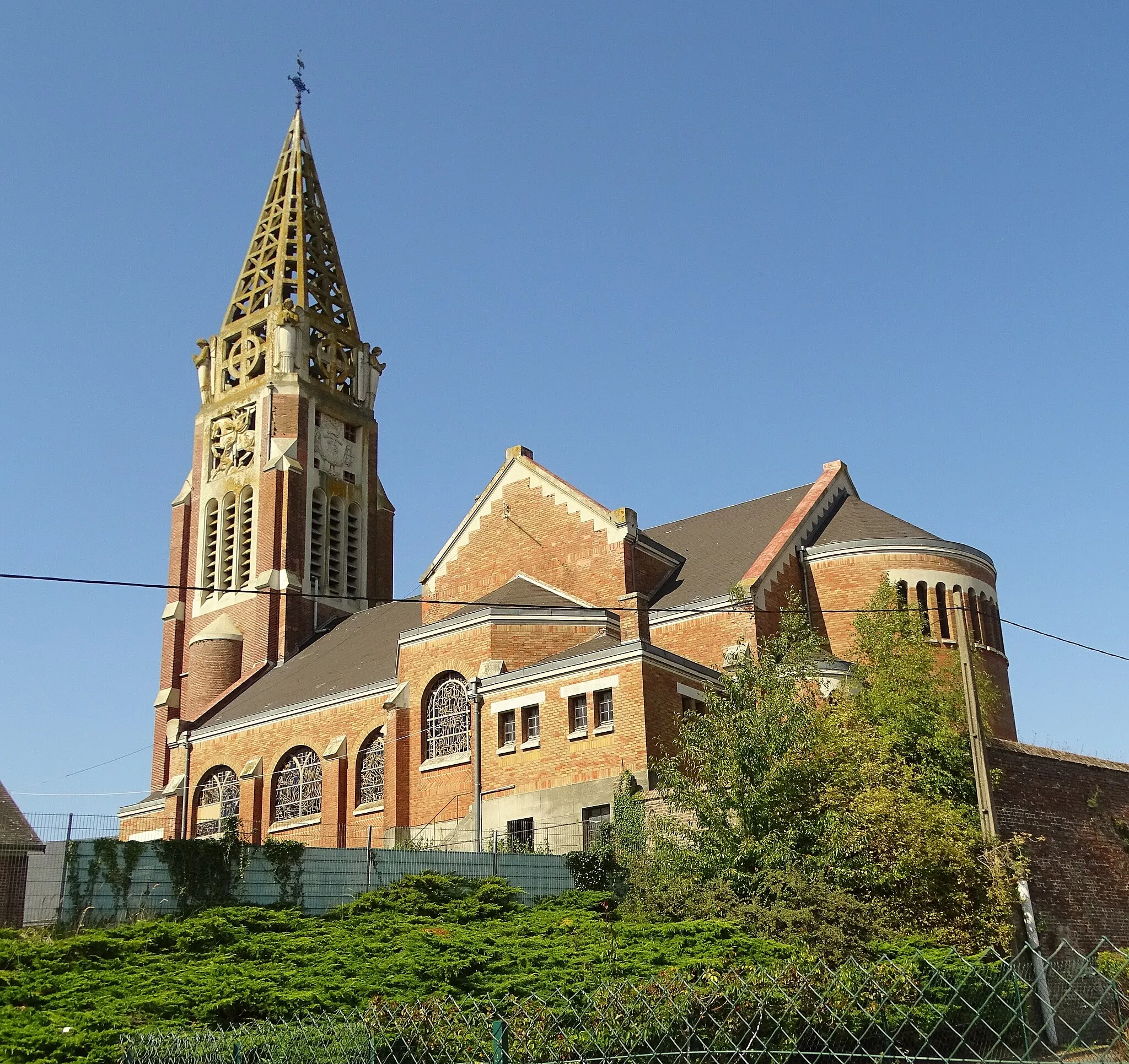 Photo showing: Depicted place: Église Saint-Martin de Fontaine-Notre-Dame (Fontaine-Notre-Dame)