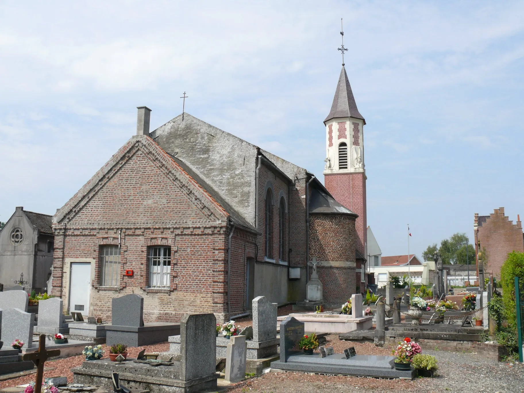 Photo showing: Saint-Peter-Saint-Paul's church of Aubencheul (Nord, France).