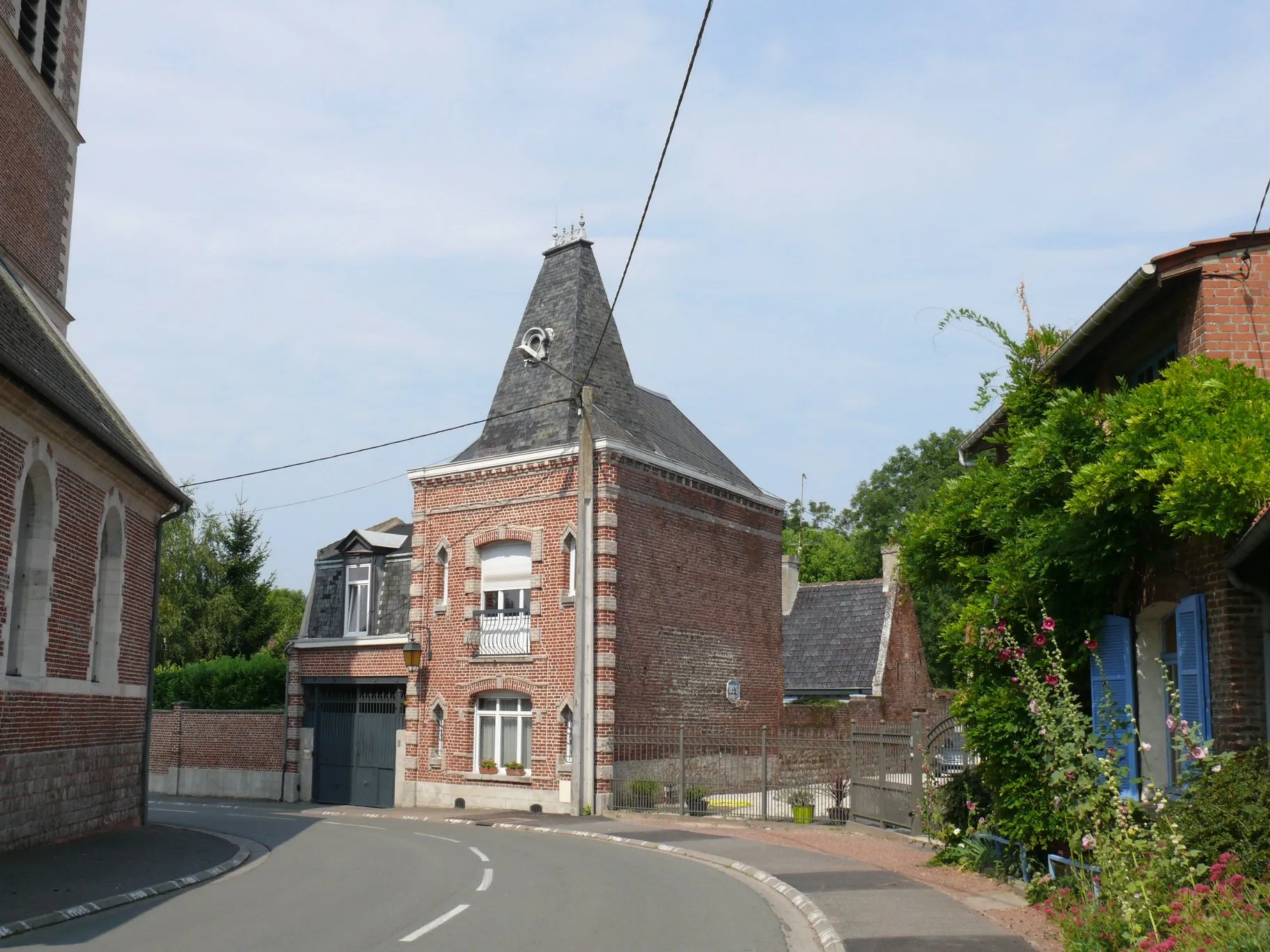 Photo showing: Saint-Amand's church of Aubigny-au-Bac (Nord, France).