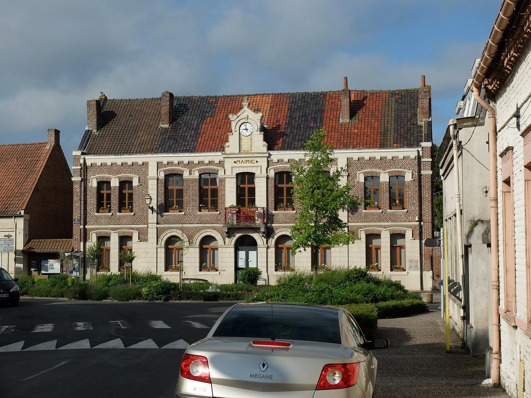 Photo showing: Vue de la mairie de Férin.