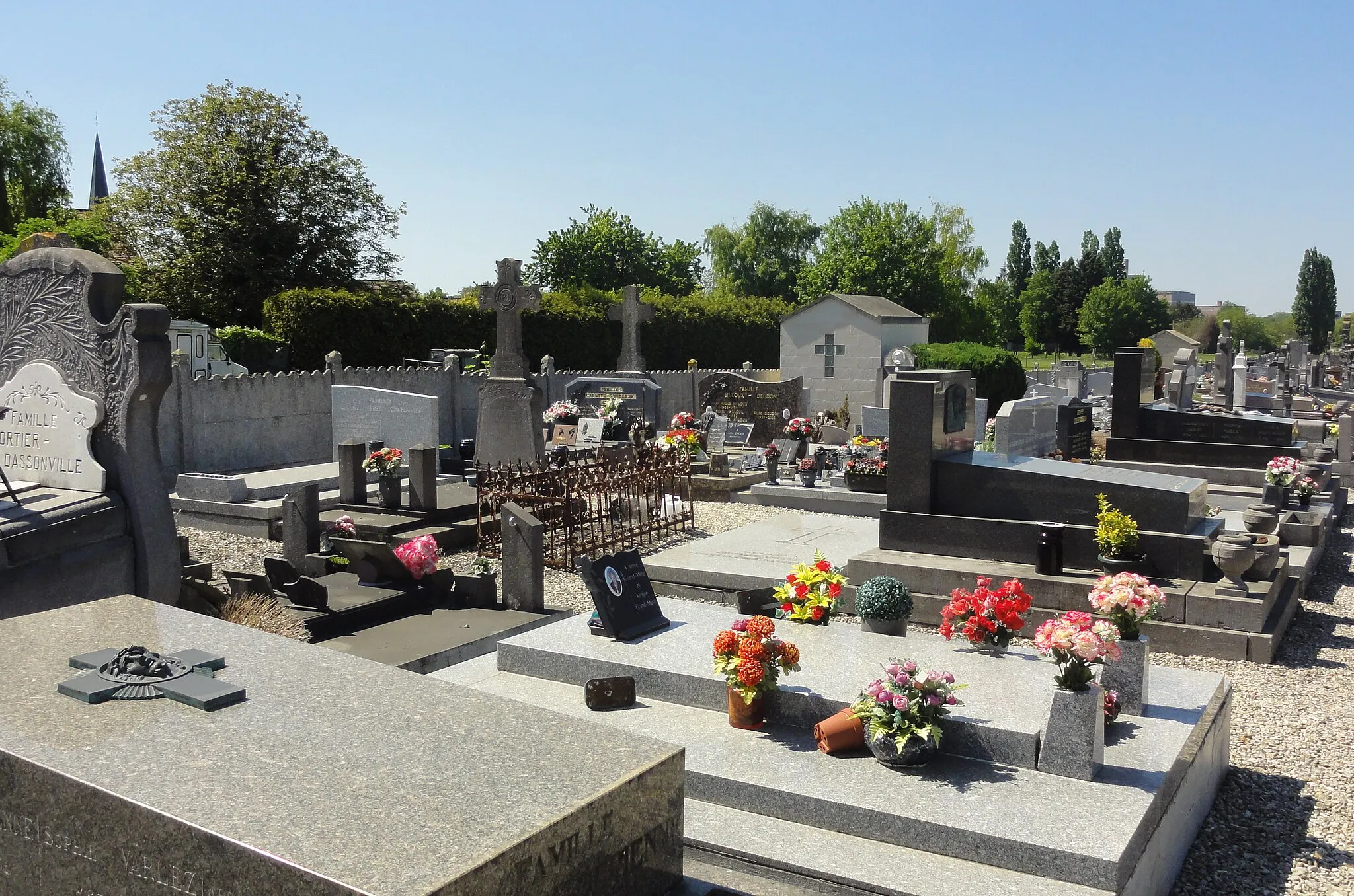 Photo showing: Depicted place: Cimetière d'Hélesmes