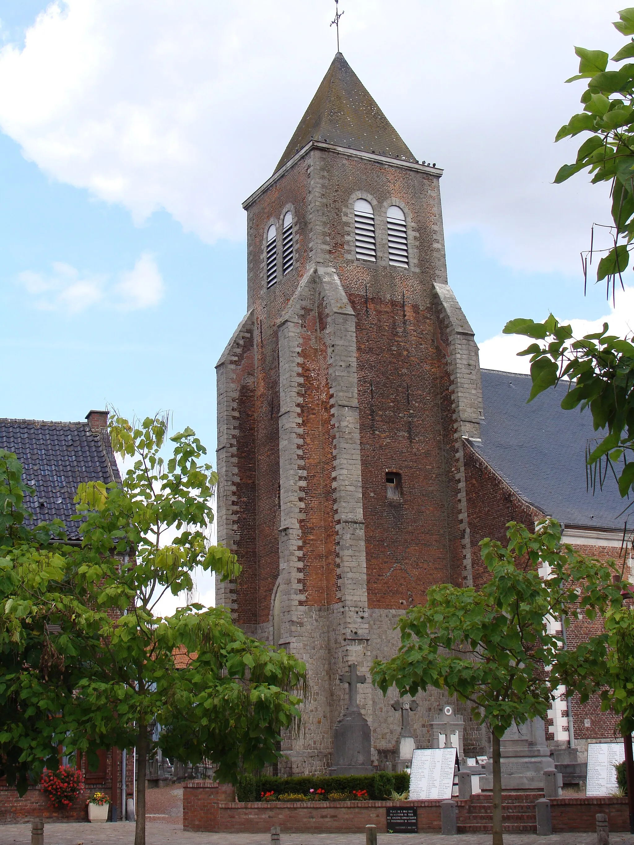 Photo showing: L'église de Bouvignies département du Nord France