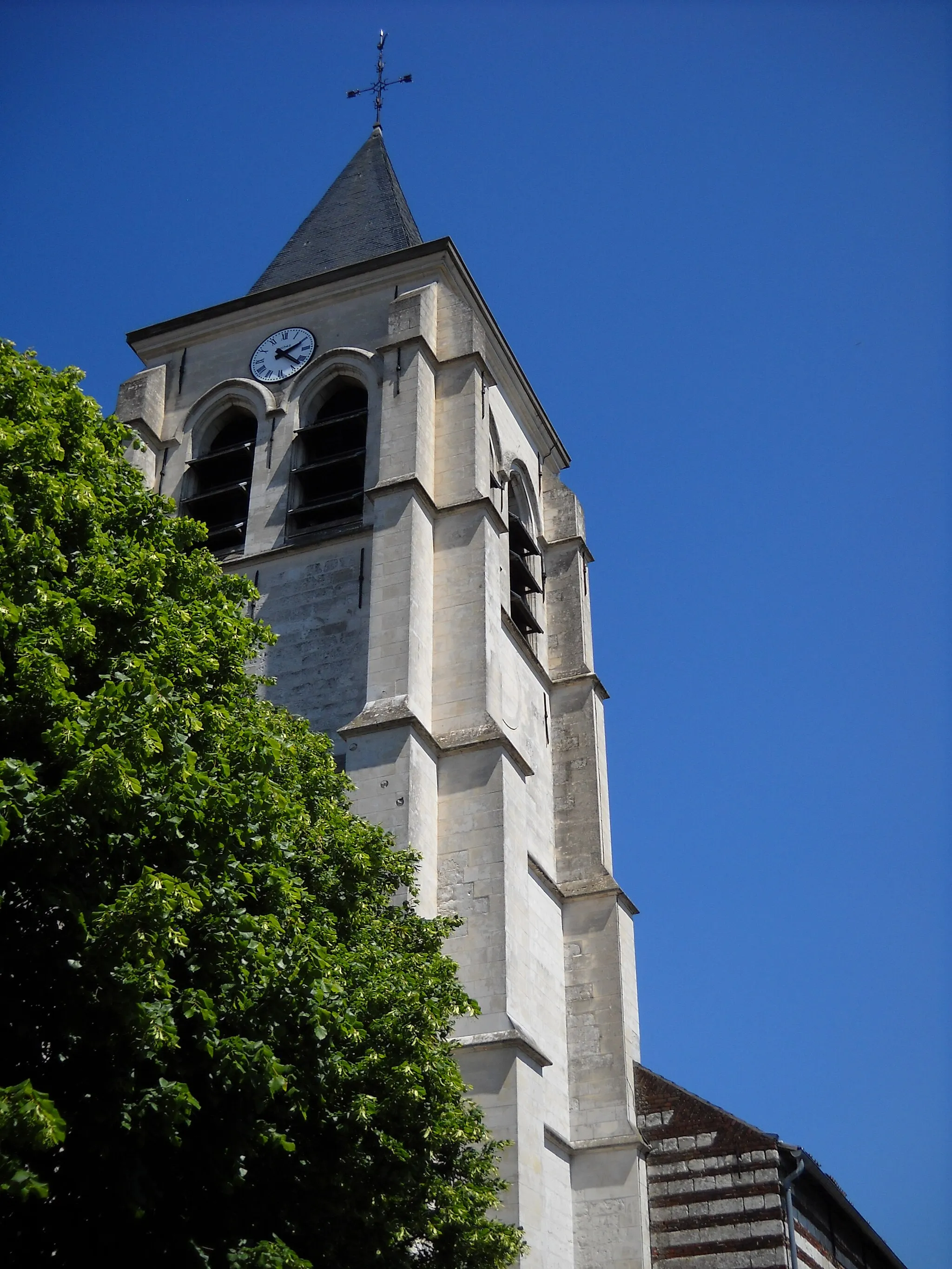 Photo showing: The church of Camphin-en-Carembault, Nord, France.