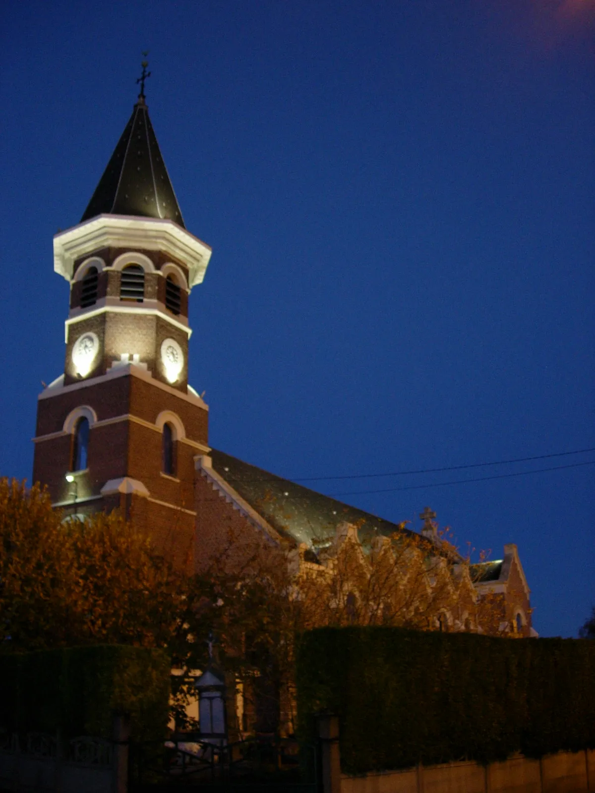 Photo showing: Saint-Martin Church, by night