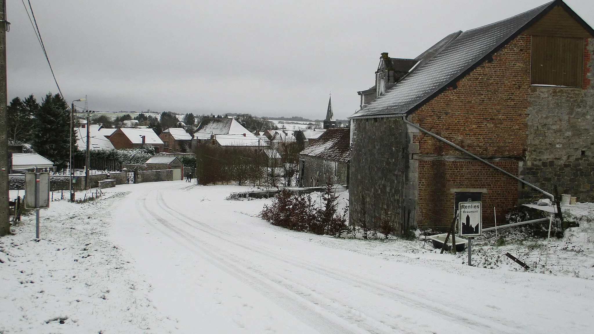 Photo showing: Renlies: Rue Tilly in de winter