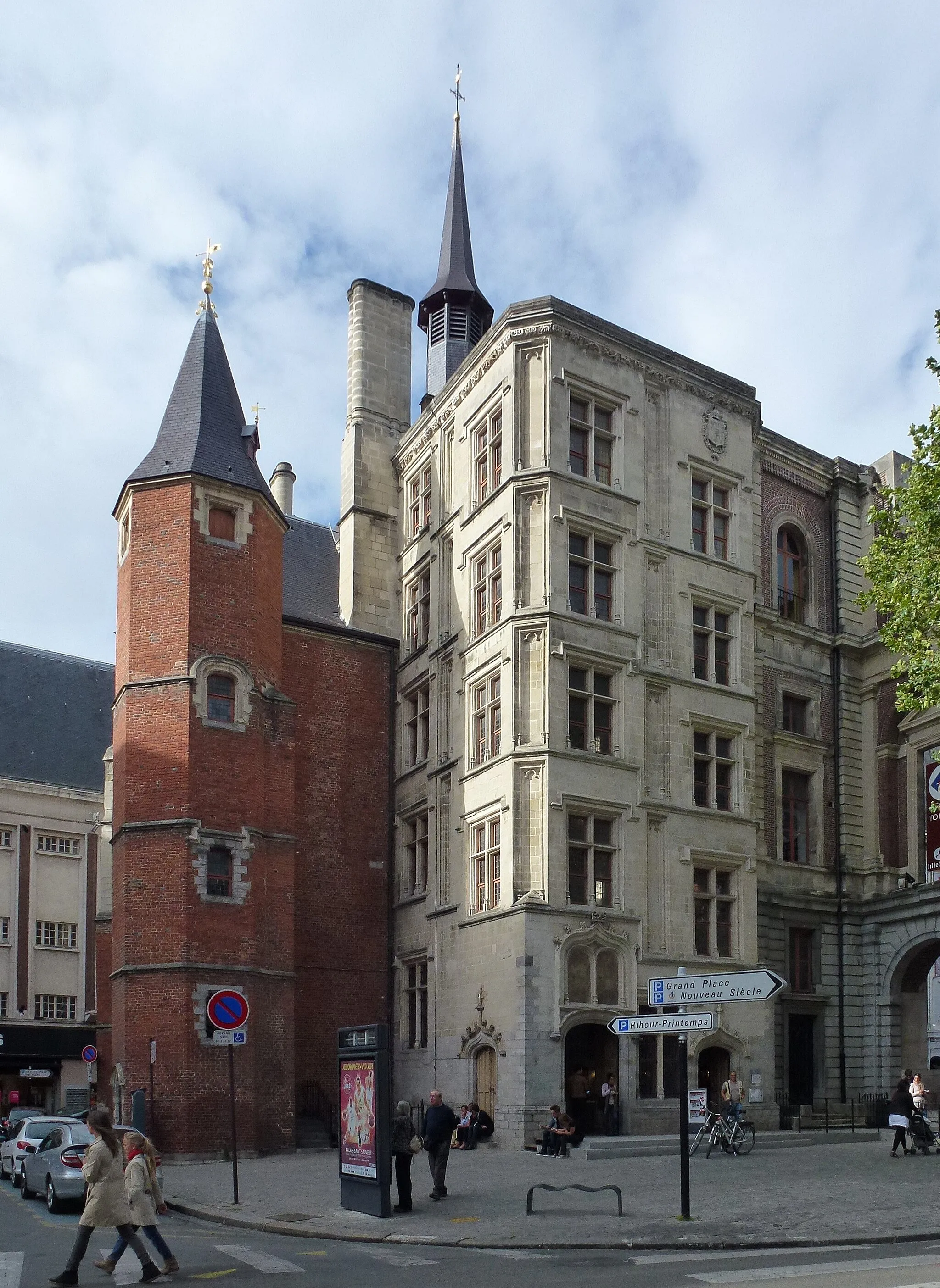 Photo showing: This building is classé au titre des monuments historiques de la France. It is indexed in the base Mérimée, a database of architectural heritage maintained by the French Ministry of Culture, under the reference PA00107721 .